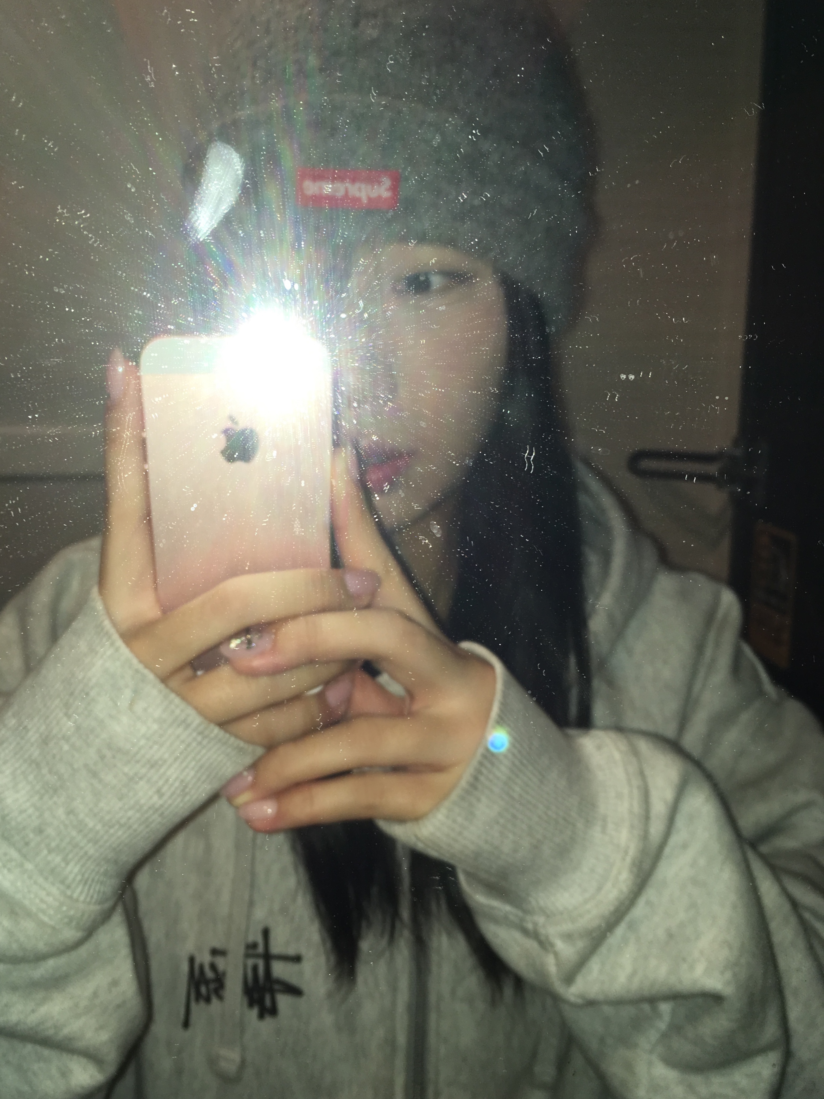 Stussy Basic Stussy Zip Hoodie Ash Heather 2023, Supreme Mohair Beanie Heather Grey - 24FW 착용 스타일 - 2