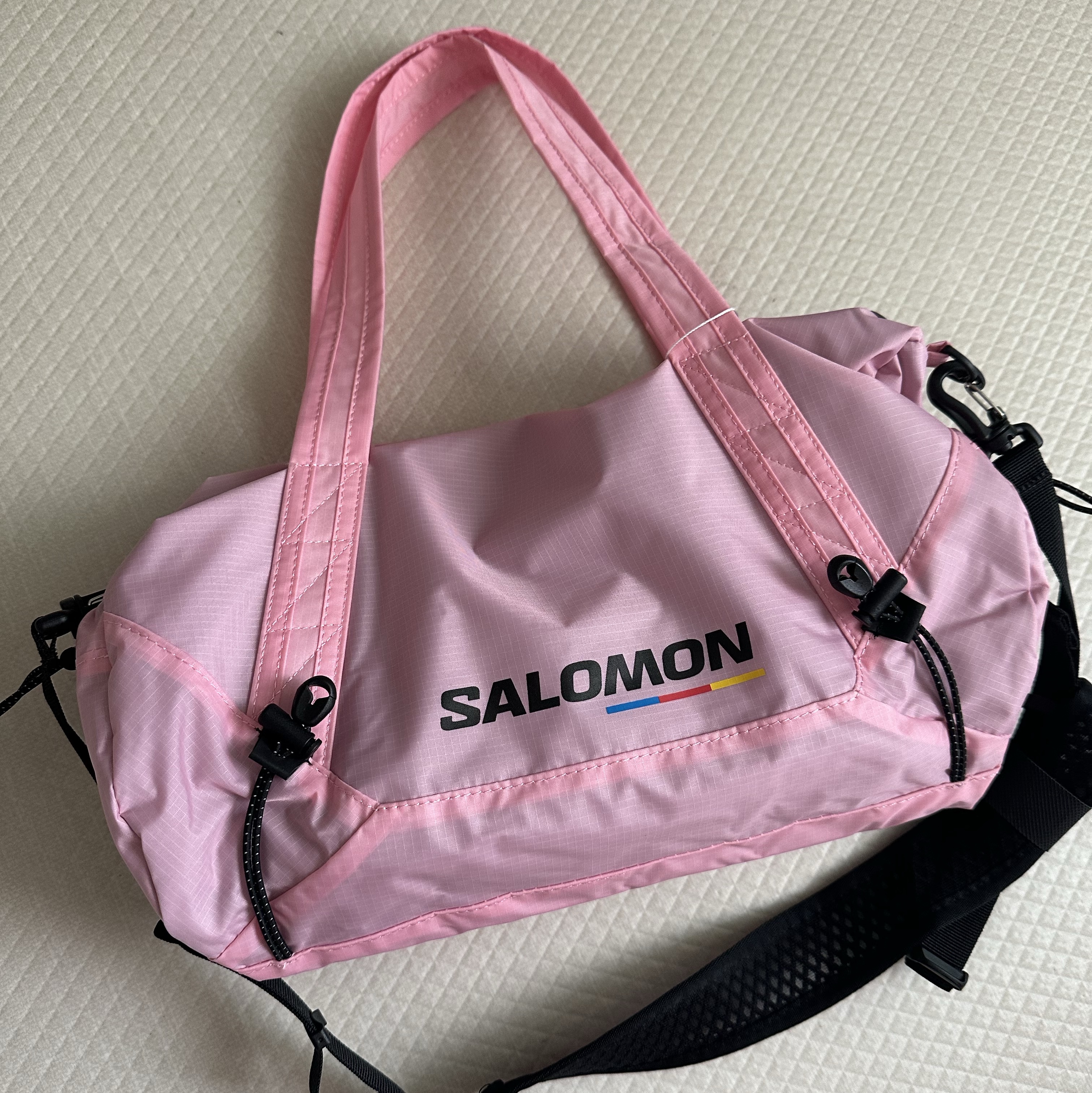 Salomon Posh Duffle Bag Black 착용 스타일 - 2