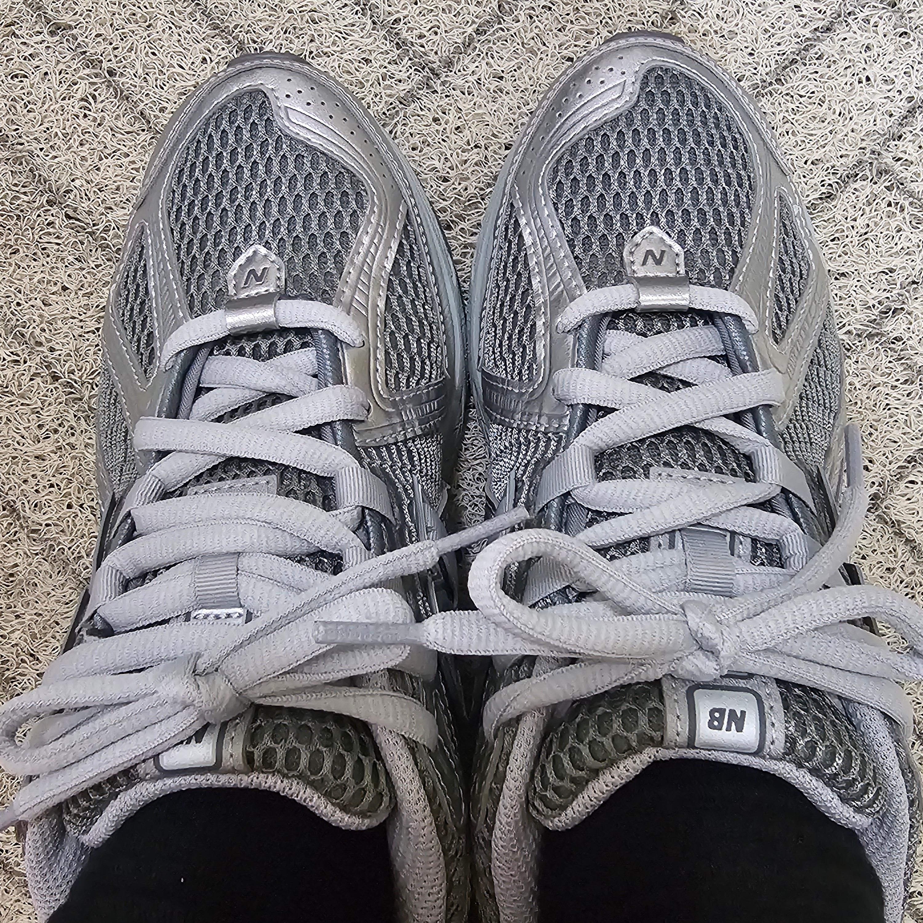 New Balance 1906R Harbor Grey Silver Metalic 착용 스타일