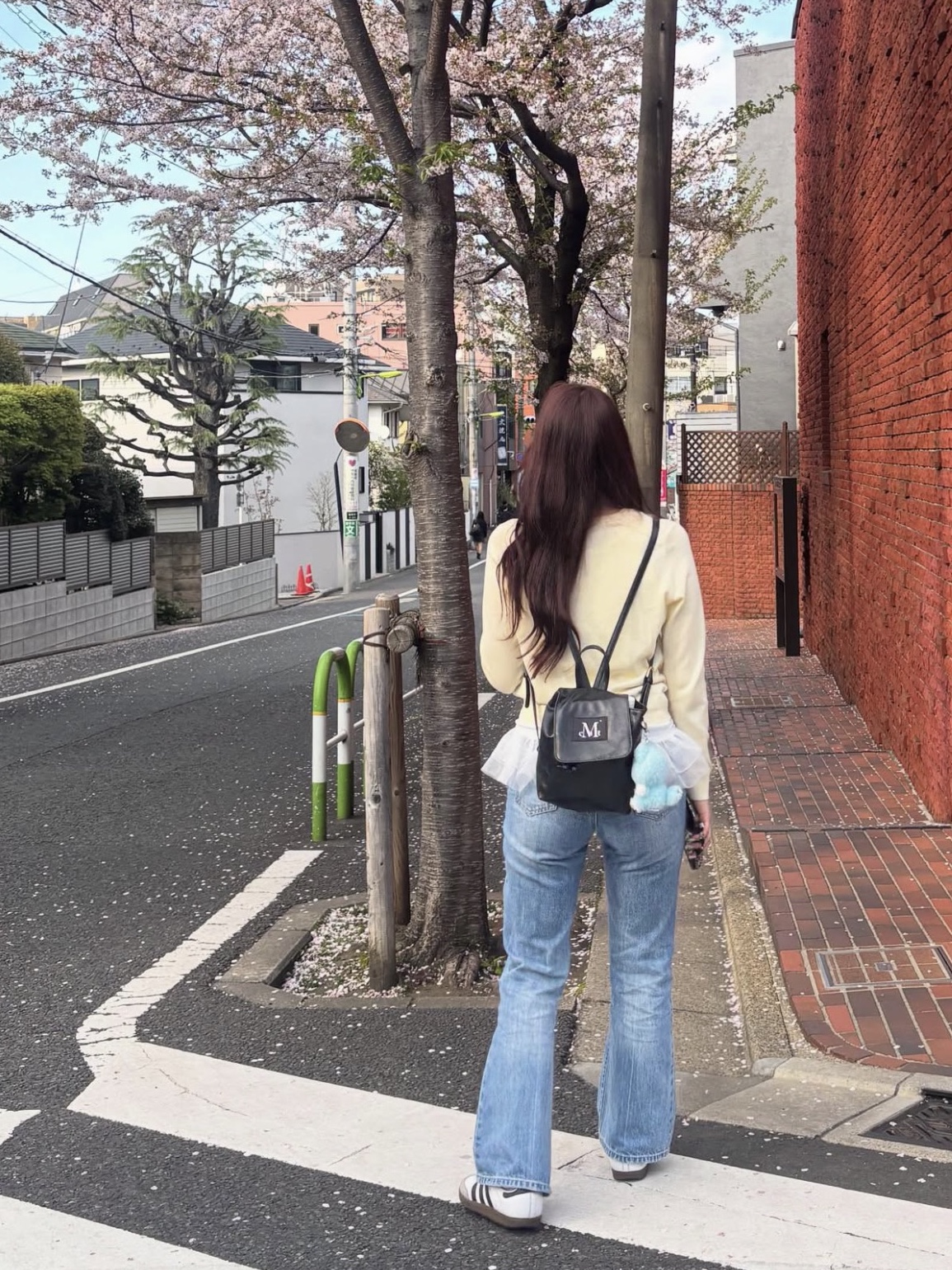 MUCENT Veneu Vintage leather Mini Bag Black 착용 스타일 - 2