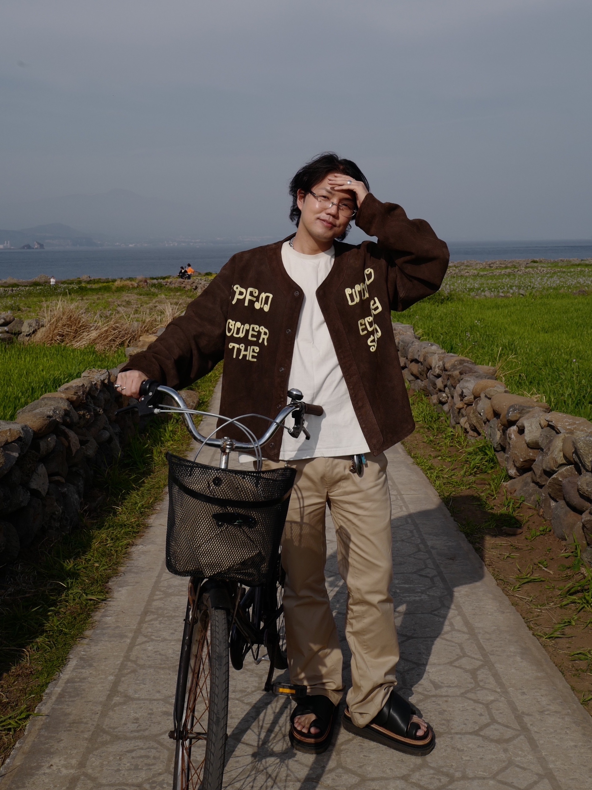 Cactus Plant Flea Market WWCD Suede Baseball Top Brown, Chrome Hearts Deep III Shiny Silver Black Plastic 착용 스타일 - 3
