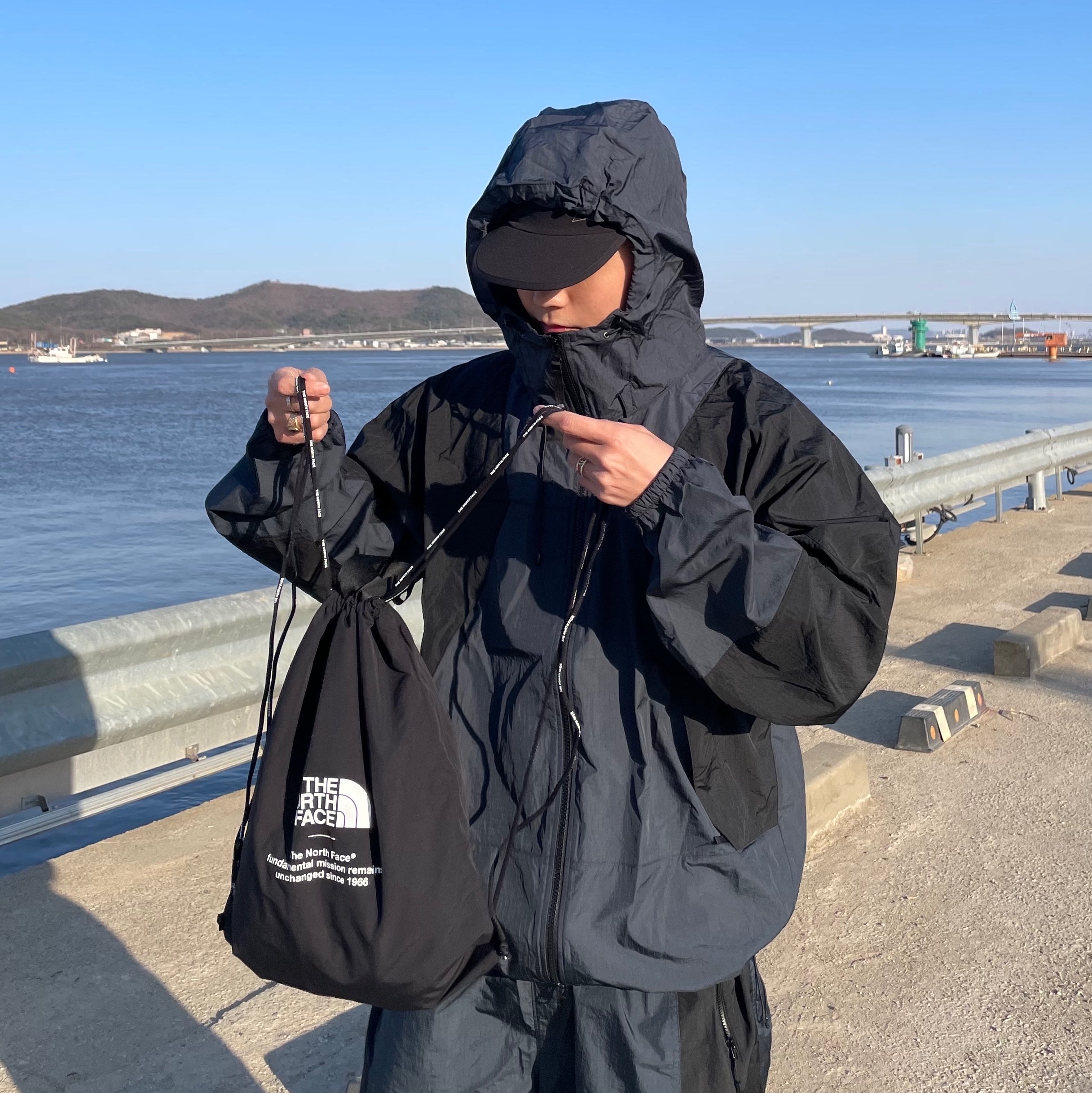 The North Face 1994 Pants Midnight Navy - 25SS 착용 스타일 - 2