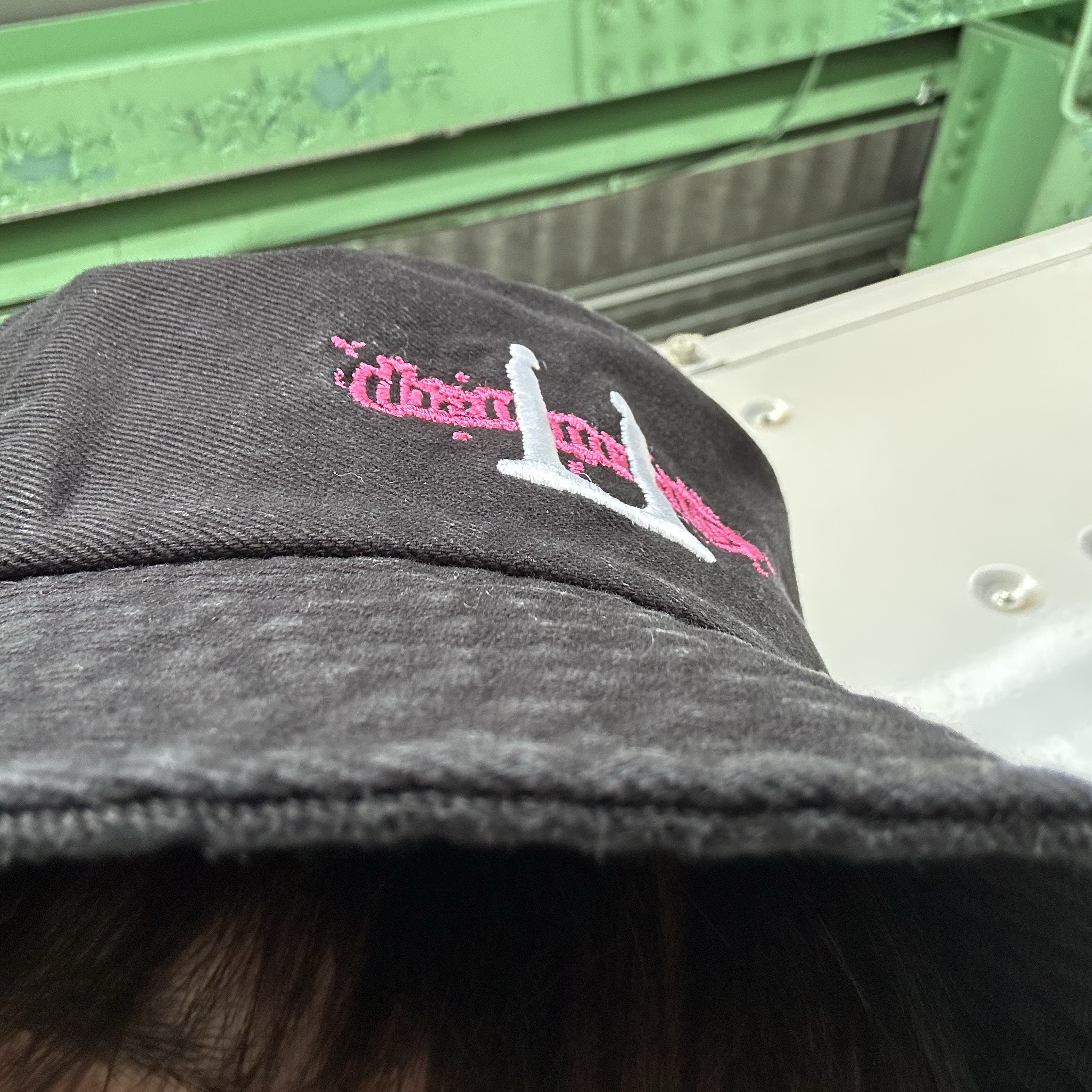 G-DRAGON Ubermensch Bucket Hat Black 착용 스타일