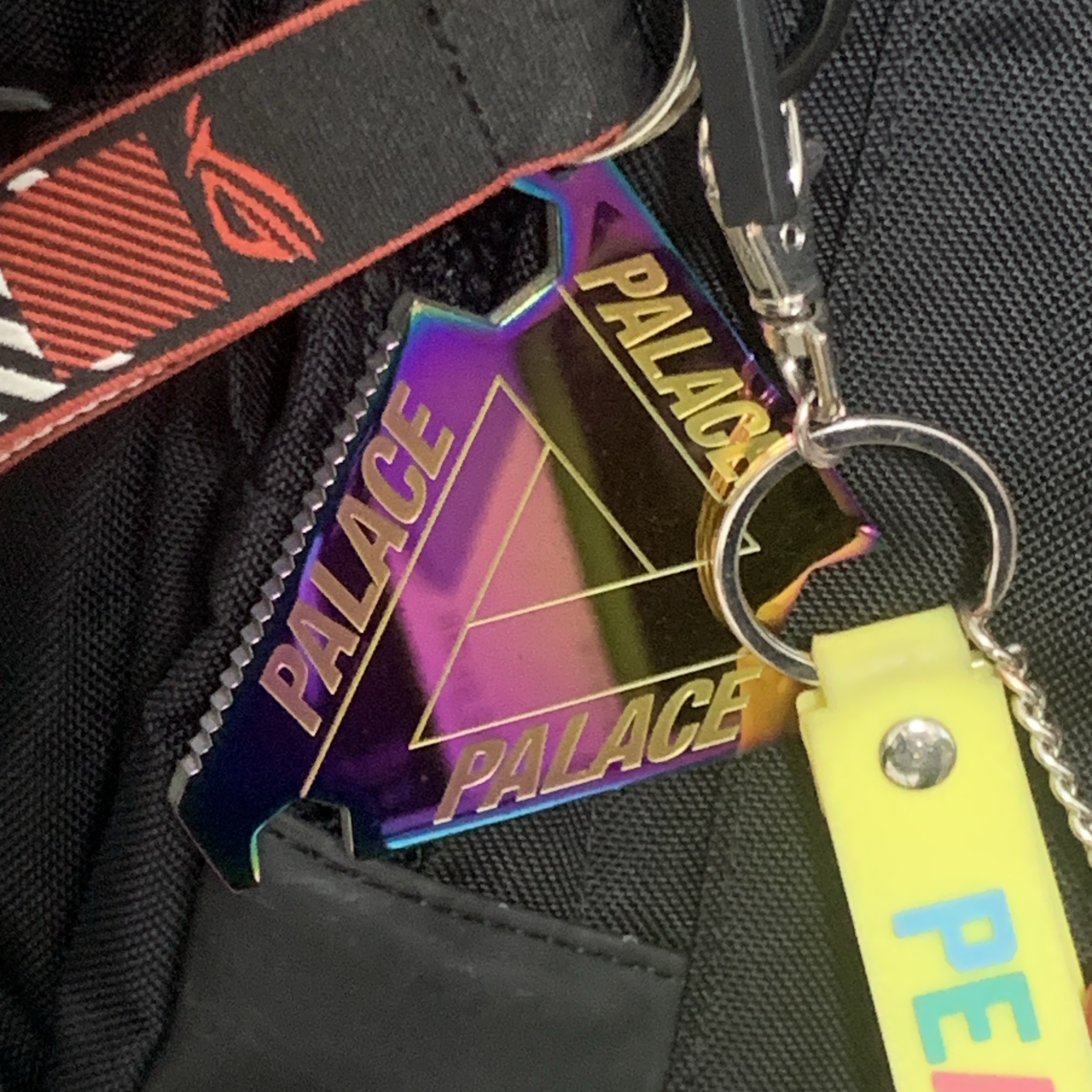 Palace Skate Tool Purple Iridescent - 24FW 착용 스타일
