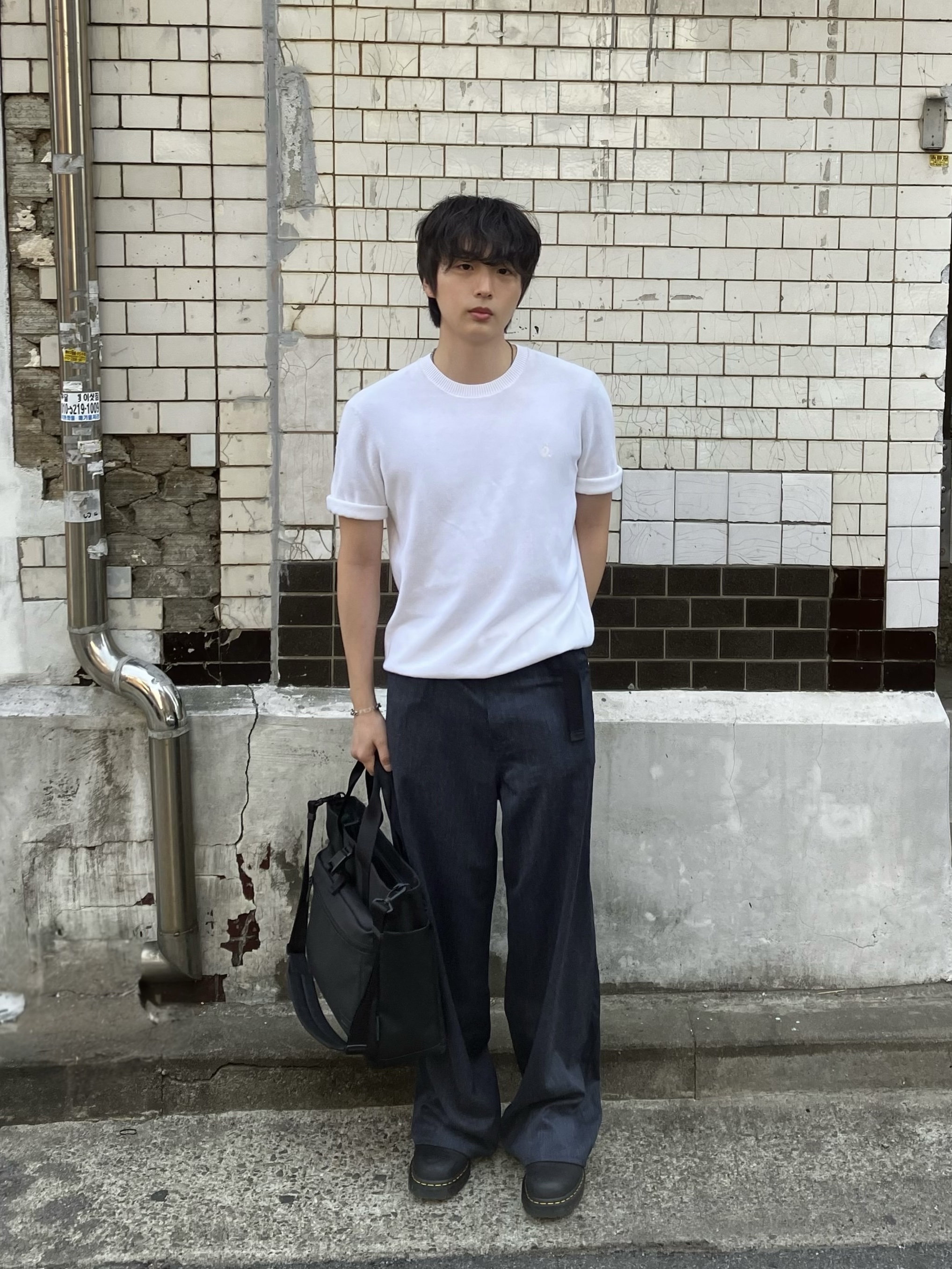 Dr. Martens x Thisisneverthat 1461 Waxed Full Grain Black 착용 스타일 - 1