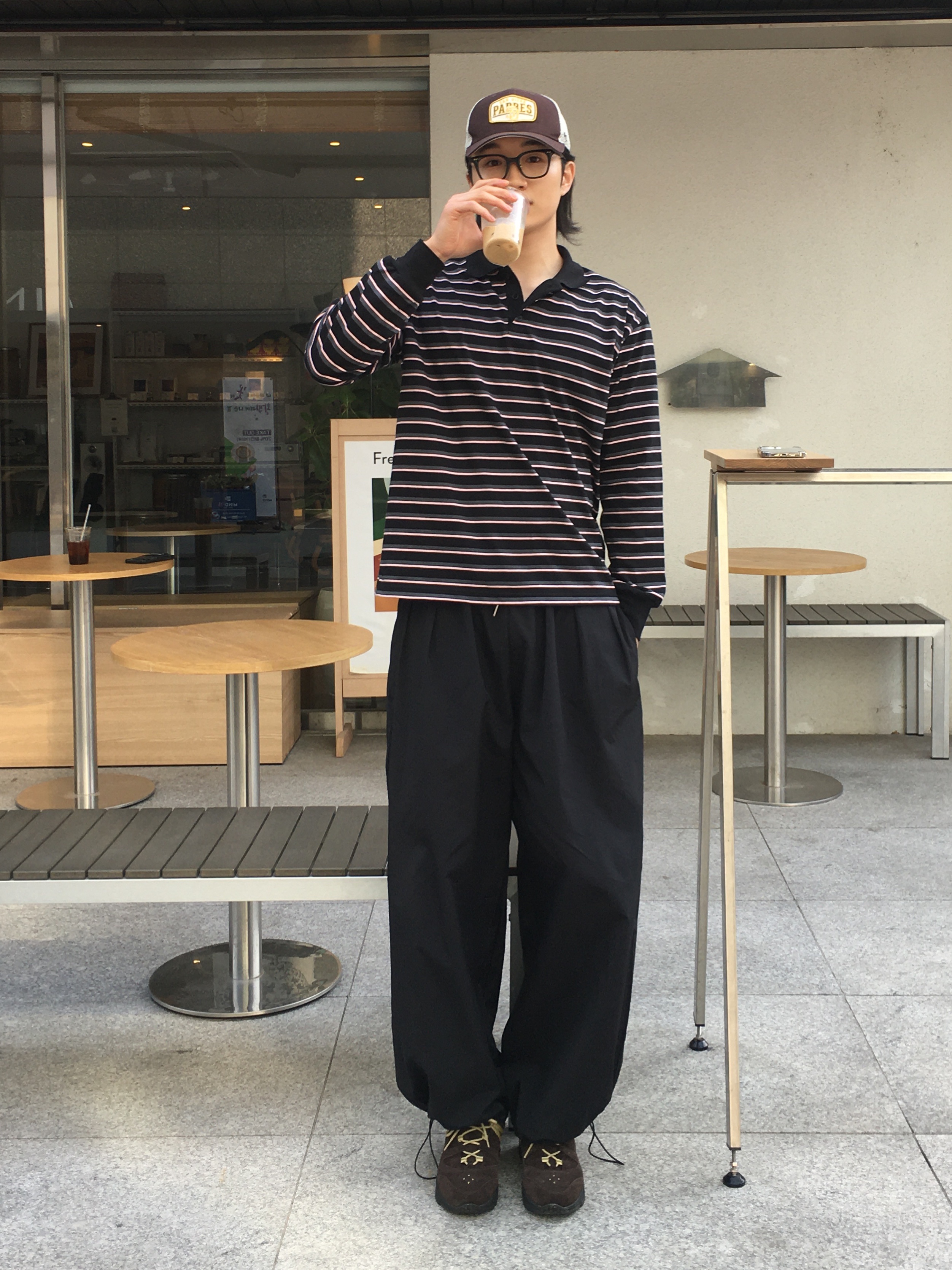 [6% 적립] NegativeThree Moley Tracking Sneakers Nut Brown 착용 스타일 - 1