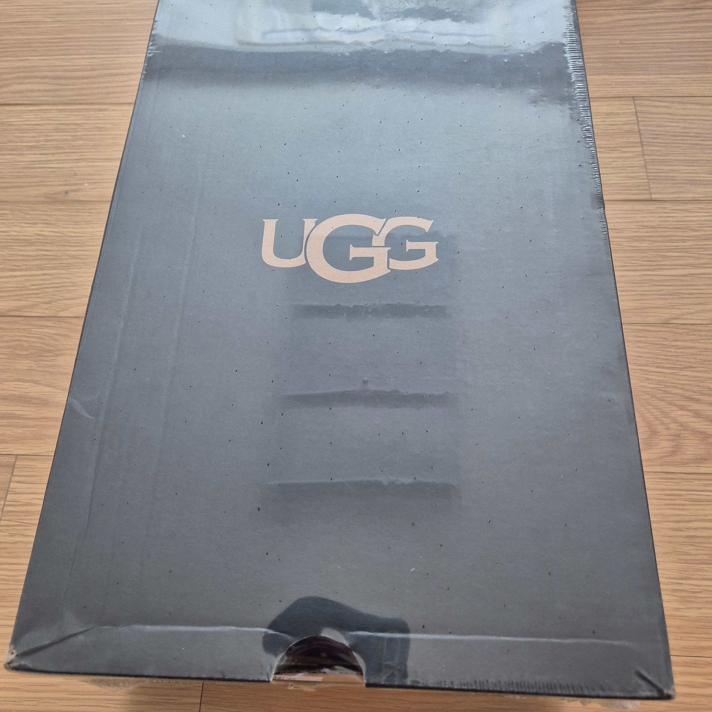 UGG Tasman Slipper Chestnut 착용 스타일 - 1