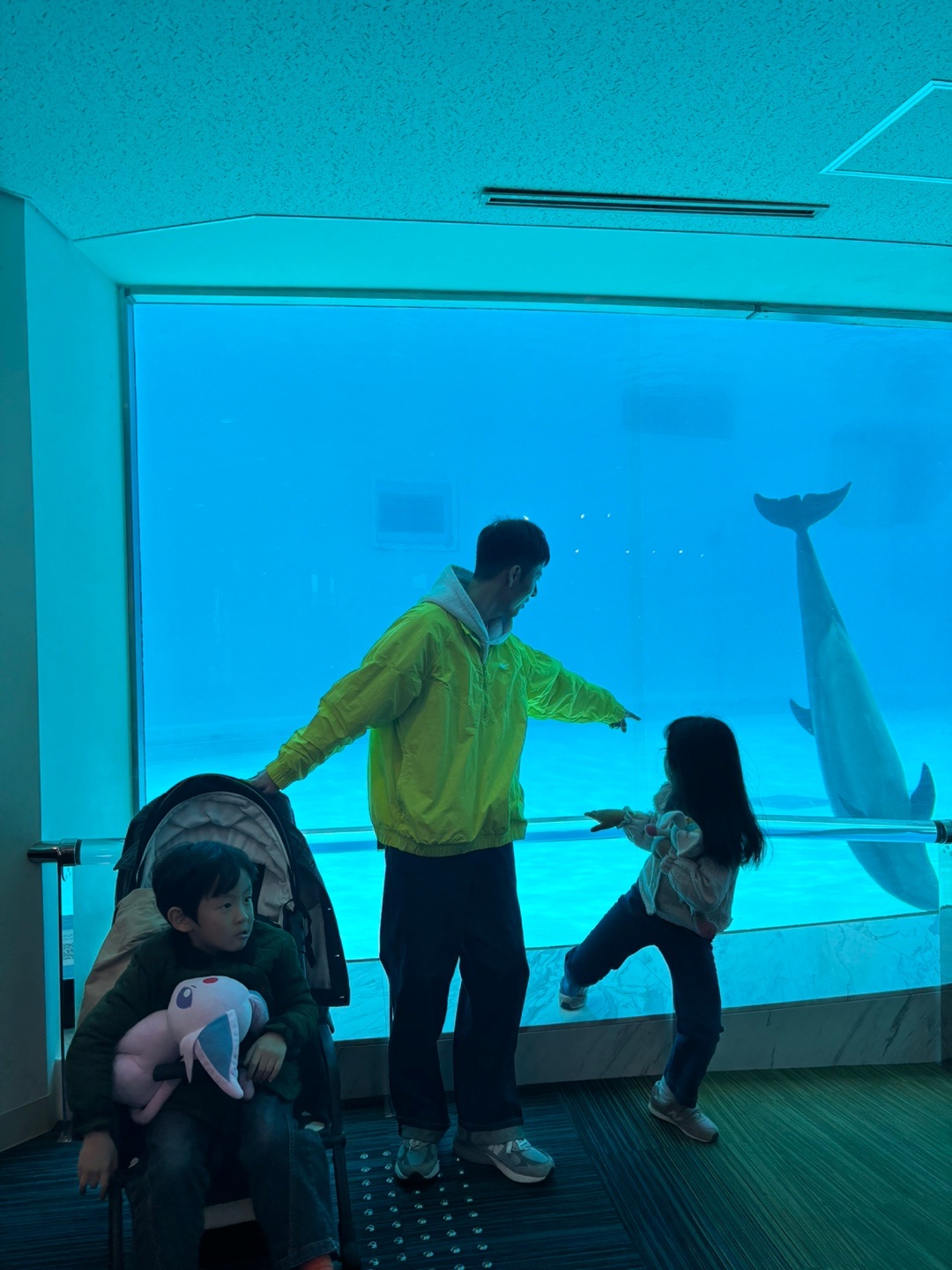 IAB Studio Hoodie Light Gray, Nike x Stussy Windrunner Jacket Bright Cactus 착용 스타일 - 2