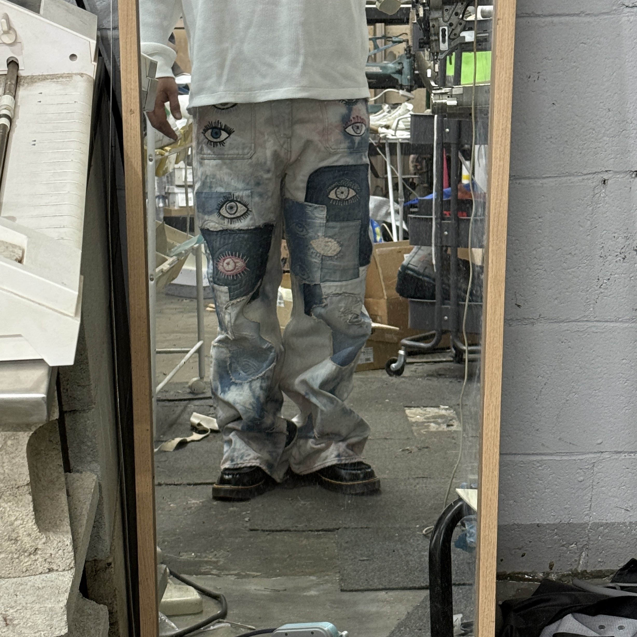 Kapital 14 oz. Denim Tie-Dye Baggy Flare Pants Crazy Dixie Remake Indigo Pink 착용 스타일 - 1