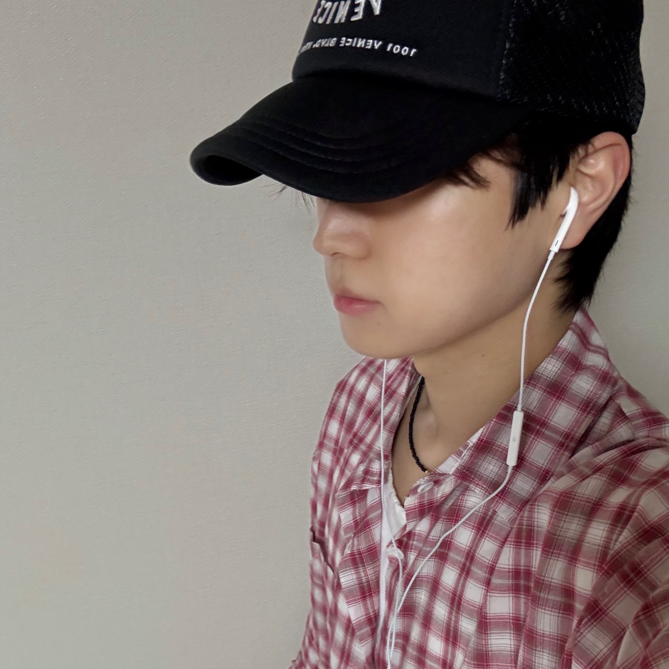 Deus Ex Machina Venice Adderess Trucker Cap Black 착용 스타일