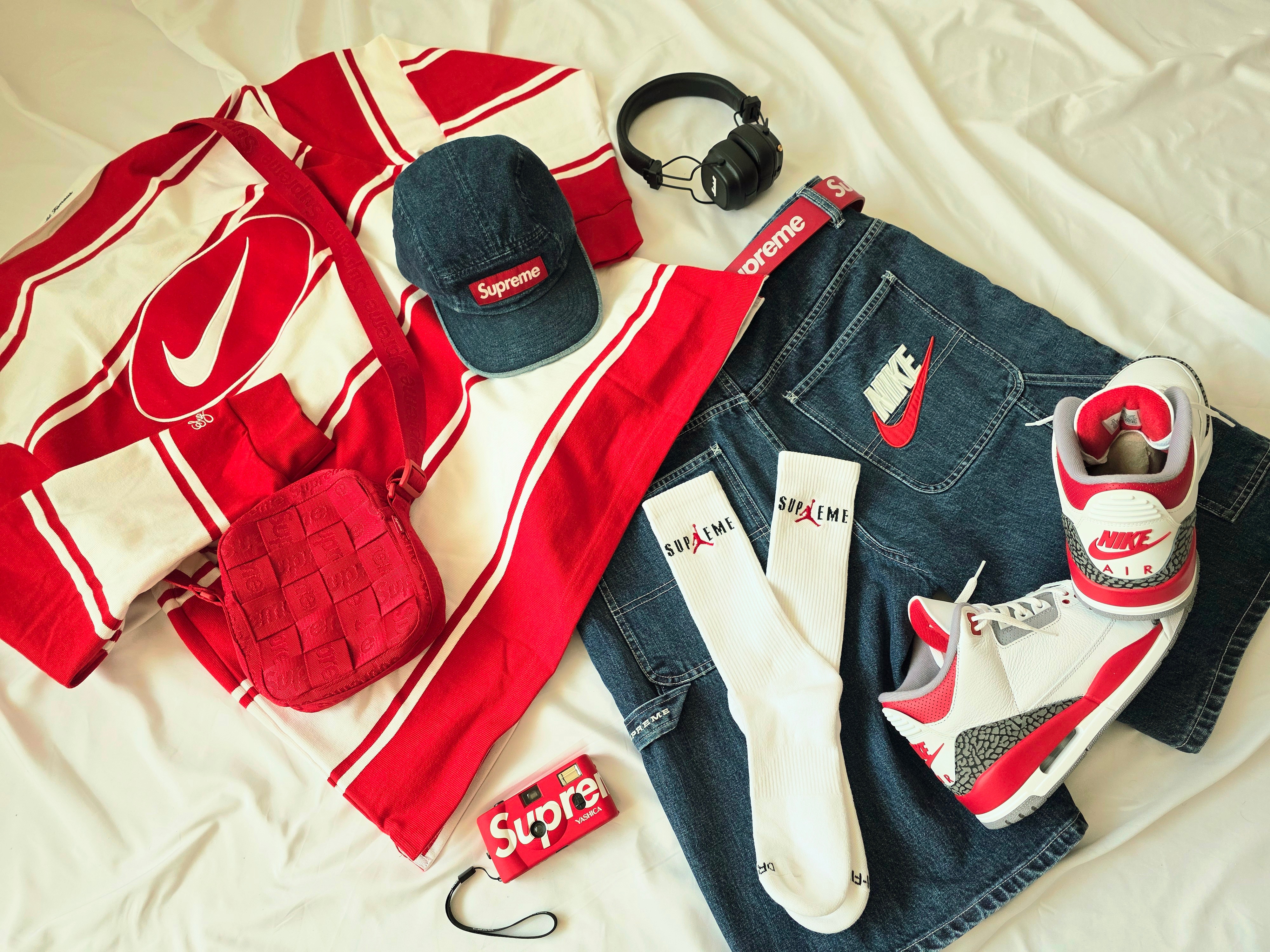 Supreme x Nike Stripe Rugby Red - 25SS, Supreme Washed Chino Twill Camp Cap Denim - 22FW 착용 스타일 - 3