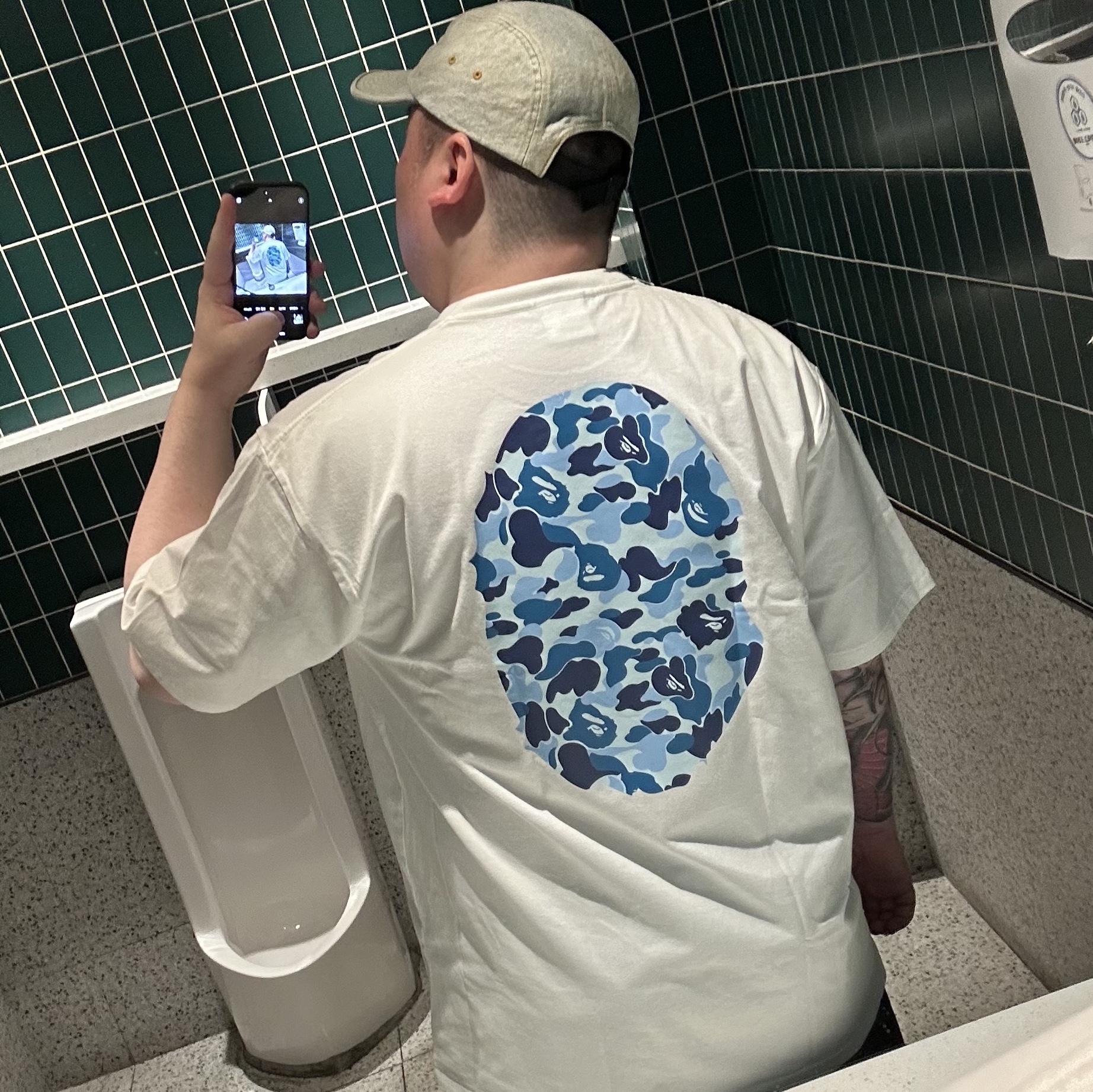 BAPE ABC Camo Big Ape Head T-Shirt White Blue, Supreme Denim Camp Cap Dirty Indigo - 23SS 착용 스타일 - 2