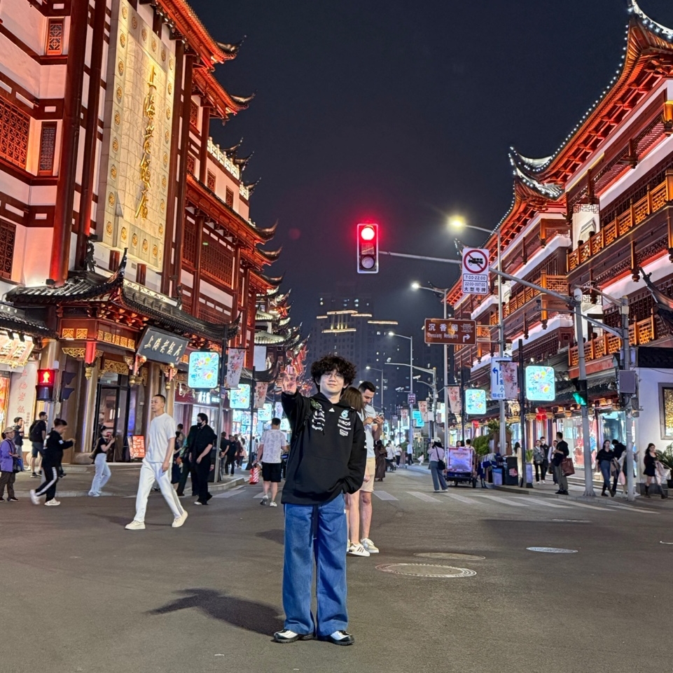 New Balance 509 Black Gray, Adidas Adicolor Denim Firebird Pants Medium Blue Denim - KR Sizing 착용 스타일