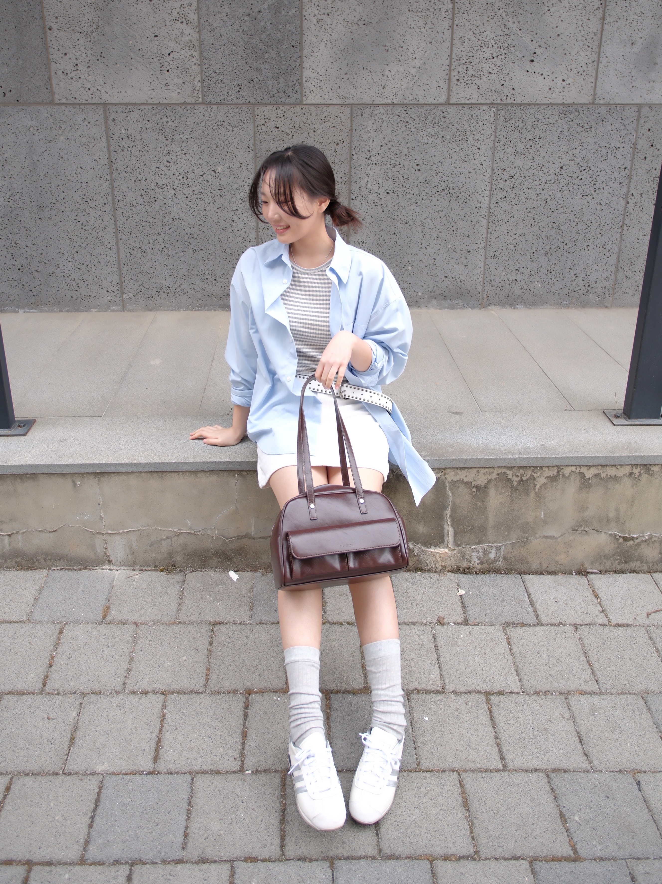 Adidas Country II Chalk White Silver Metallic 착용 스타일 - 1