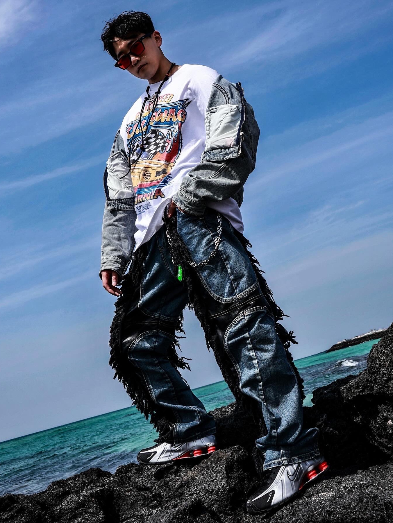 Thug Club Mohican Leather Denim Pants Blue Black - 24FW, Human Made Acrylic Heart Keyring Green 착용 스타일 - 3