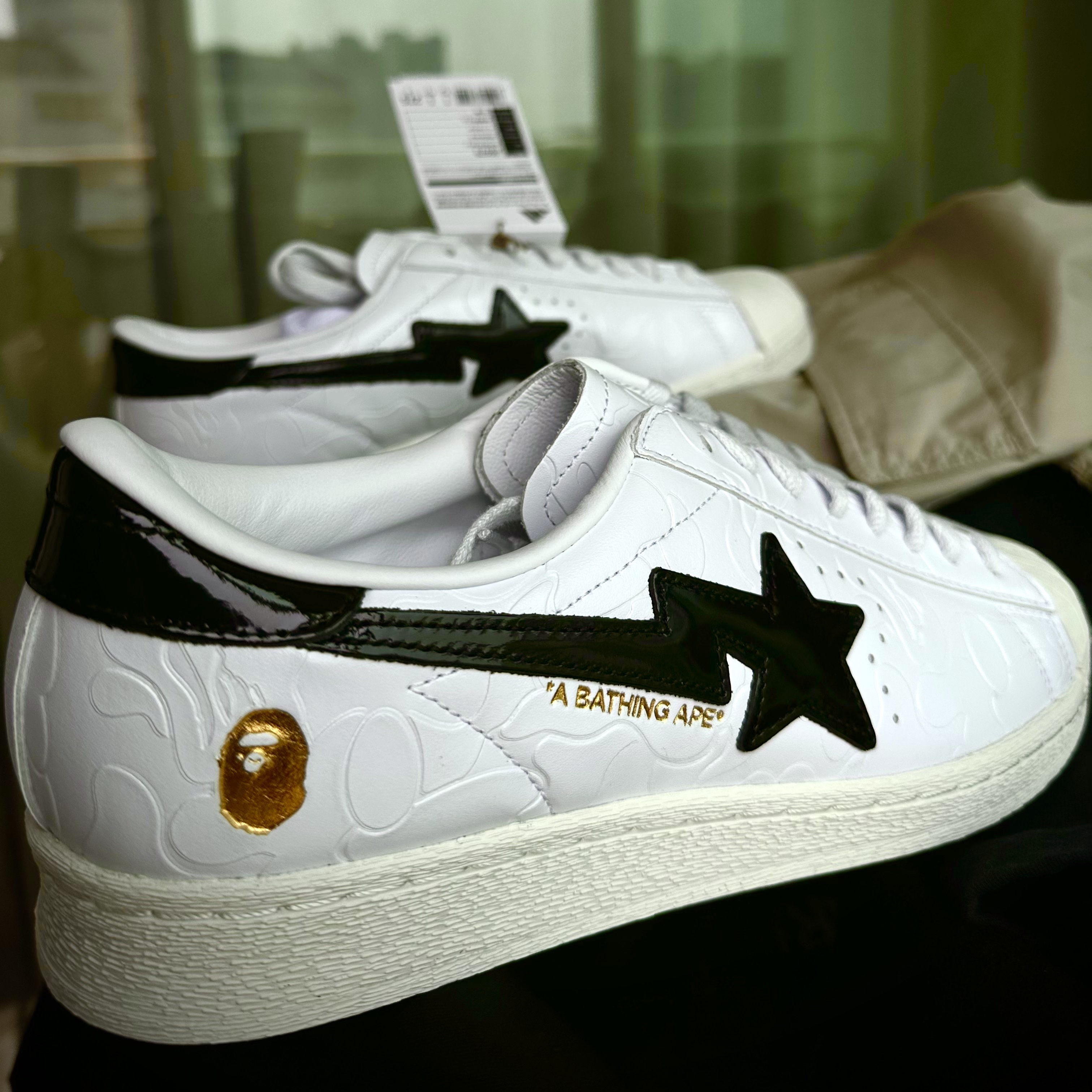 Adidas x BAPE Superstar Vintage Cloud White Core Black 착용 스타일