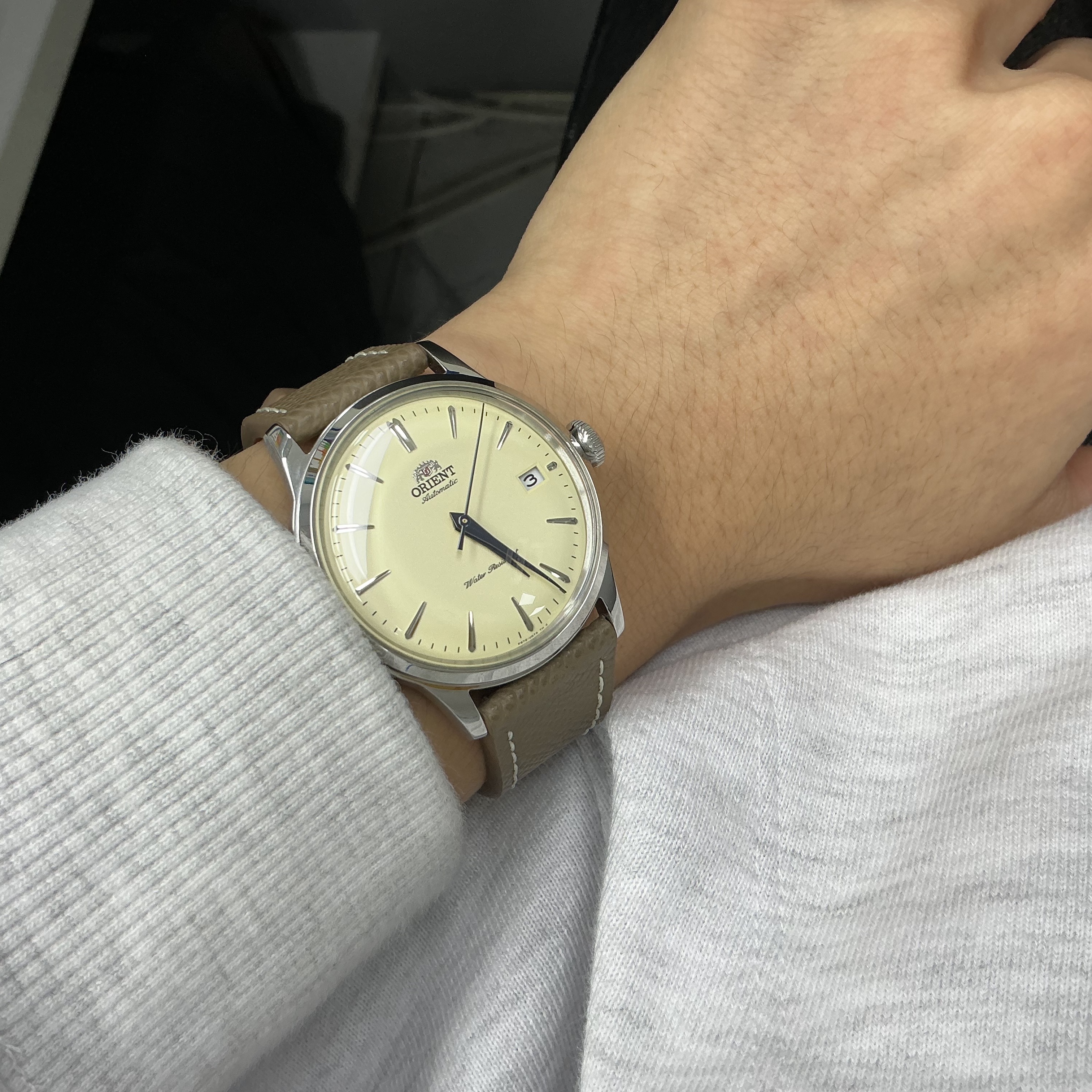 Orient Bambino 38mm Automatic Stainless Steel Leather Brown Beige Dial 착용 스타일 - 2
