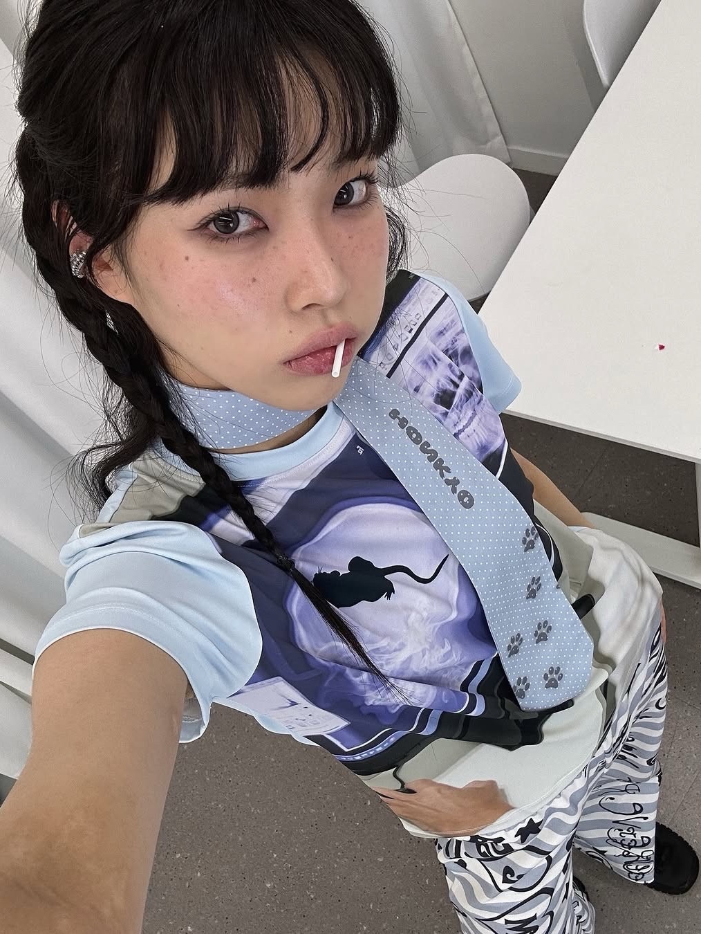 혼쿄 베이비 하프 티 래트 스카이블루, 혼쿄 파우프린트 타이 스카이블루 착용 스타일
