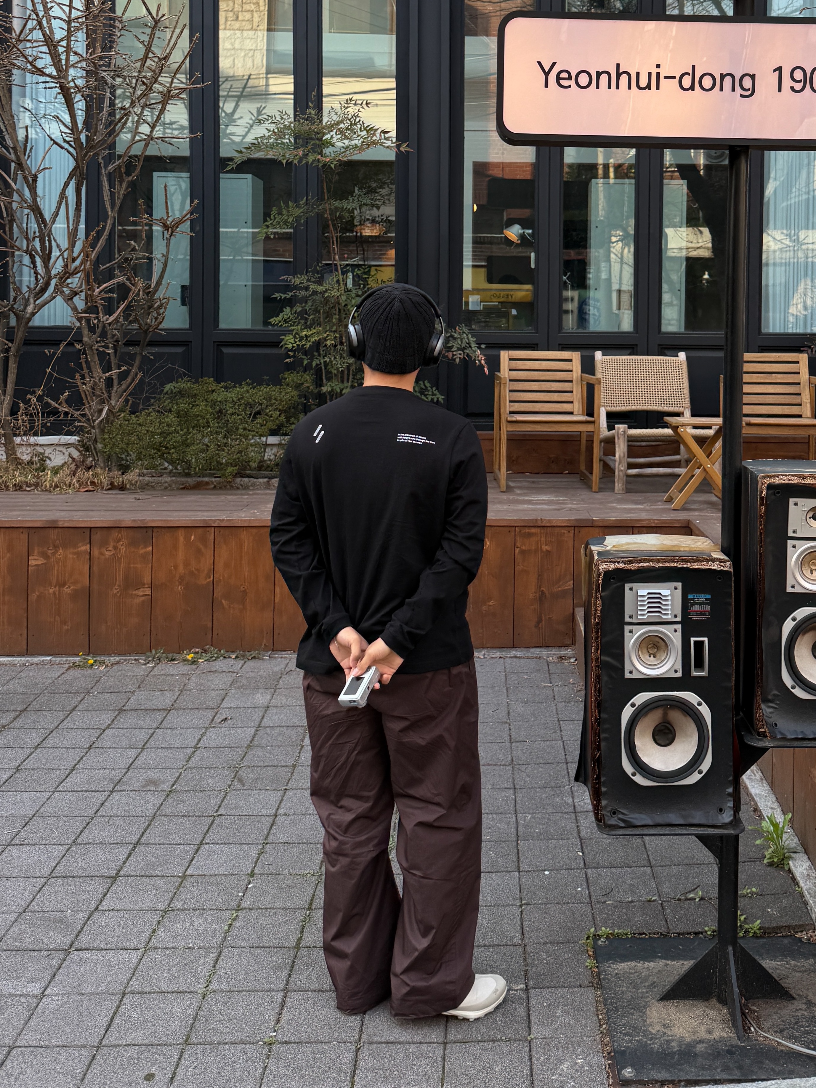 웰터 익스페리먼트 슬래쉬 롱슬리브 티셔츠 블랙, 보스 QC 울트라 블랙 (국내 정식 발매 제품) 착용 스타일 - 5