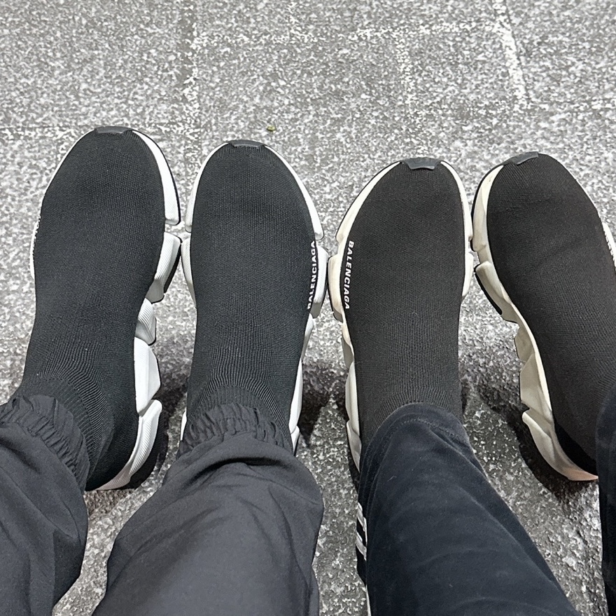 Balenciaga Speed 2.0 Trainer Black Knit White Sole 2021, (W) Balenciaga Speed Trainer Black White 2021/2022 착용 스타일
