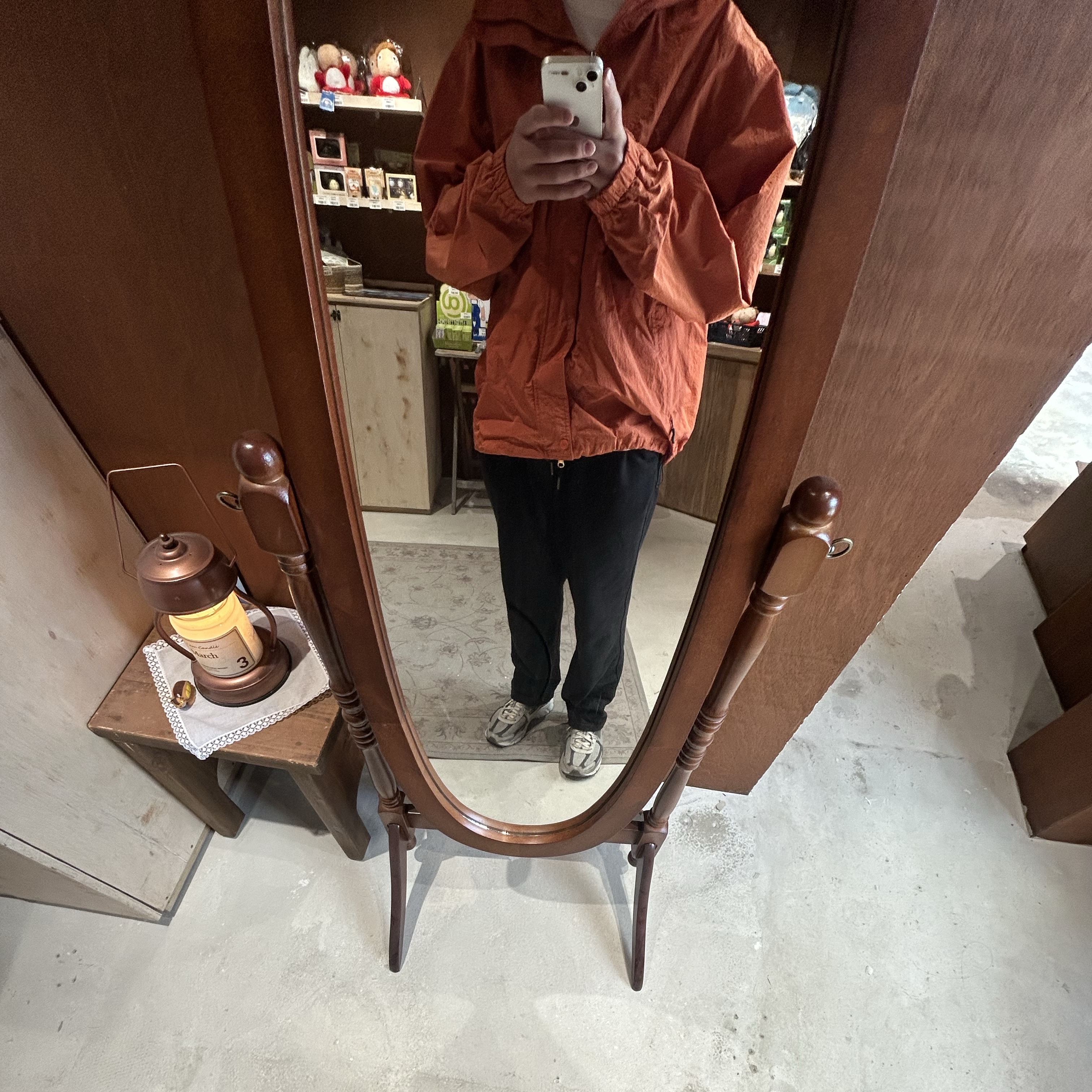 Nike Zoom Vomero 5 PRM Light Iron Ore and Flat Fewter 착용 스타일
