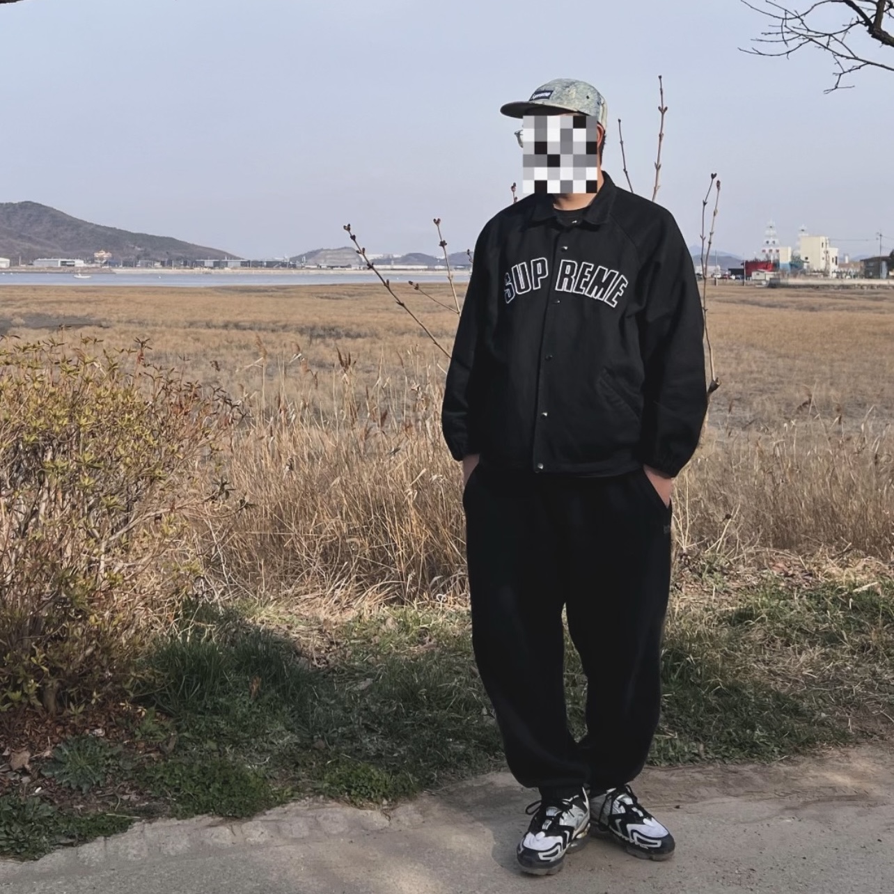 슈프림 데님 캠프캡 스네이크 - 24FW 착용 스타일