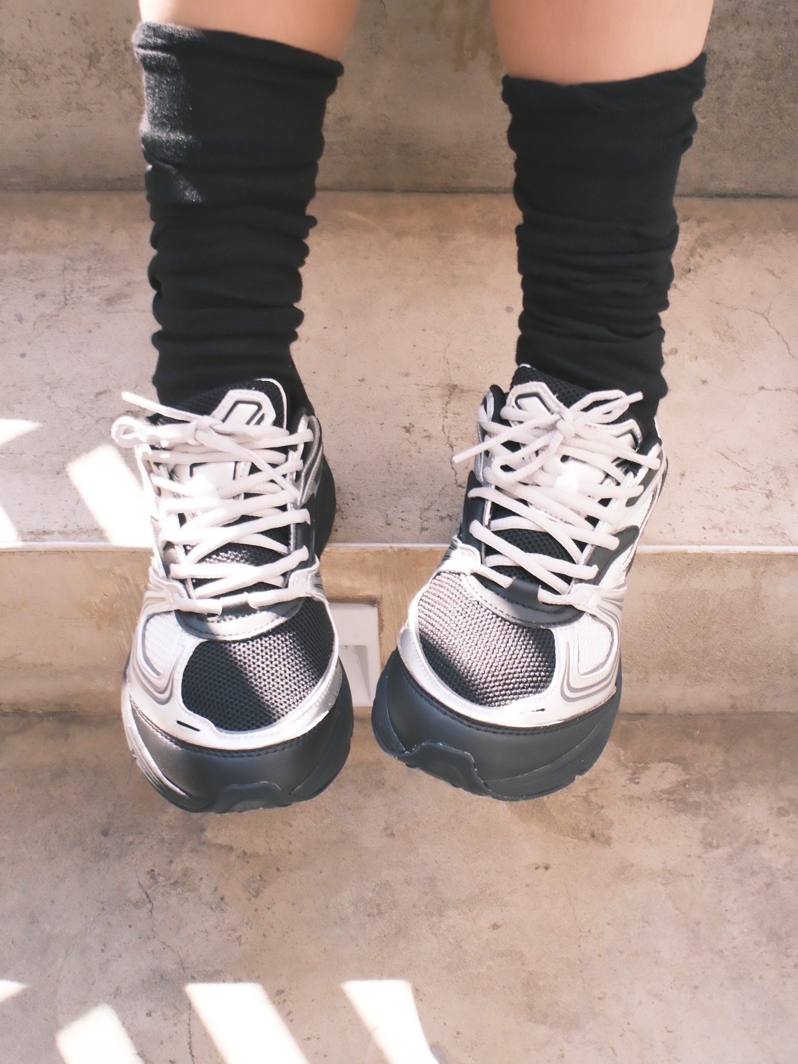 Fila Interun Black Silver 착용 스타일 - 8