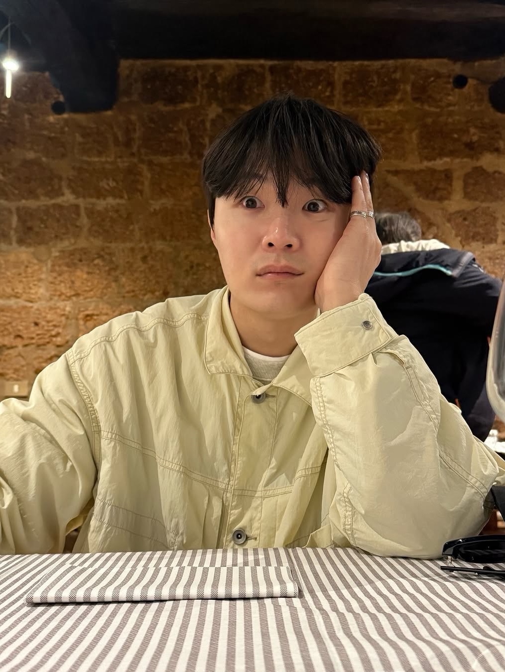[SS24] 모이프 트러커 블루종 버터 착용 스타일 - 3