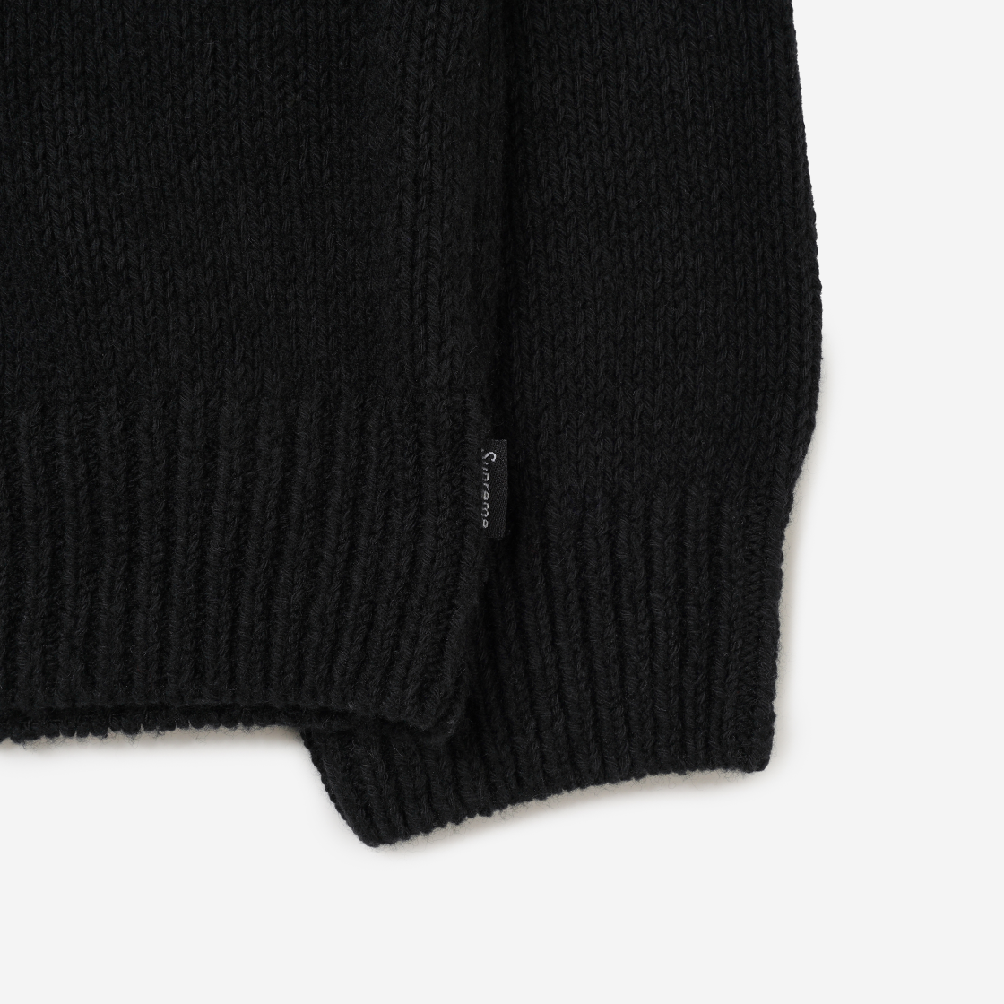 슈프림 콘트라스트 로고 스웨터 블랙 - 25SS(Supreme Contrast Logo Sweater Black - 25SS) - 4
