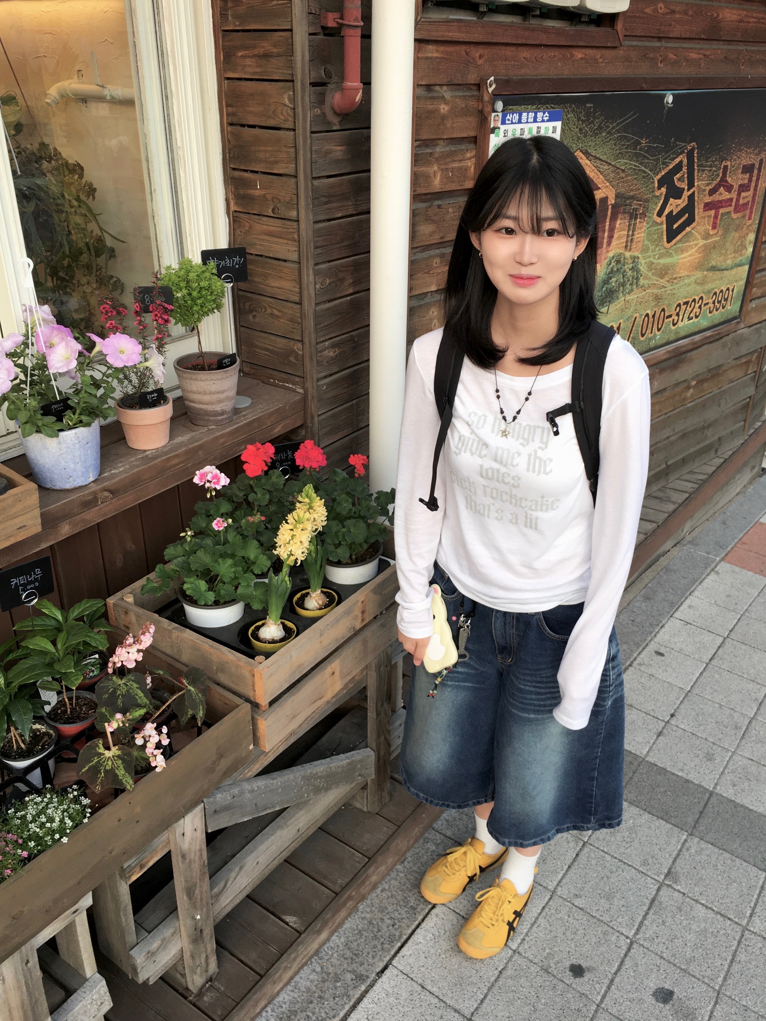 아크테릭스 컨실 15 백팩 블랙, 오니츠카 타이거 멕시코 66 옐로우 블랙 착용 스타일 - 1