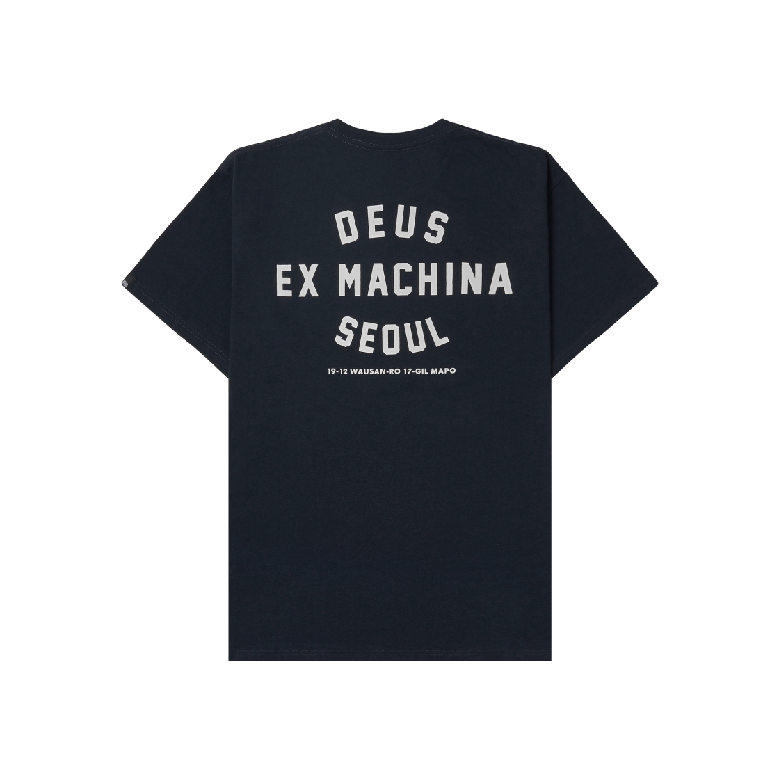 데우스 엑스 마키나 서울 컬리지 티셔츠 네이비(Deus Ex Machina Seoul College T-Shirt Navy)