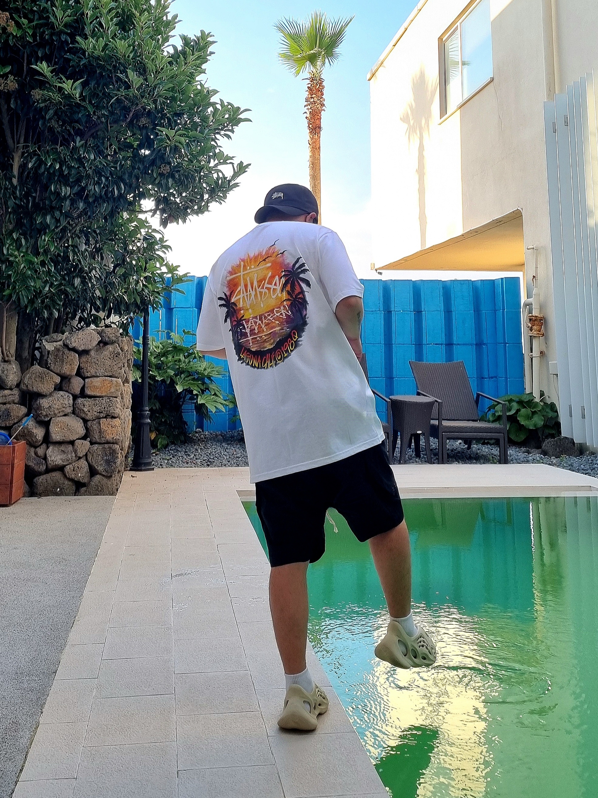 Stussy Sunset T-Shirt White 착용 스타일