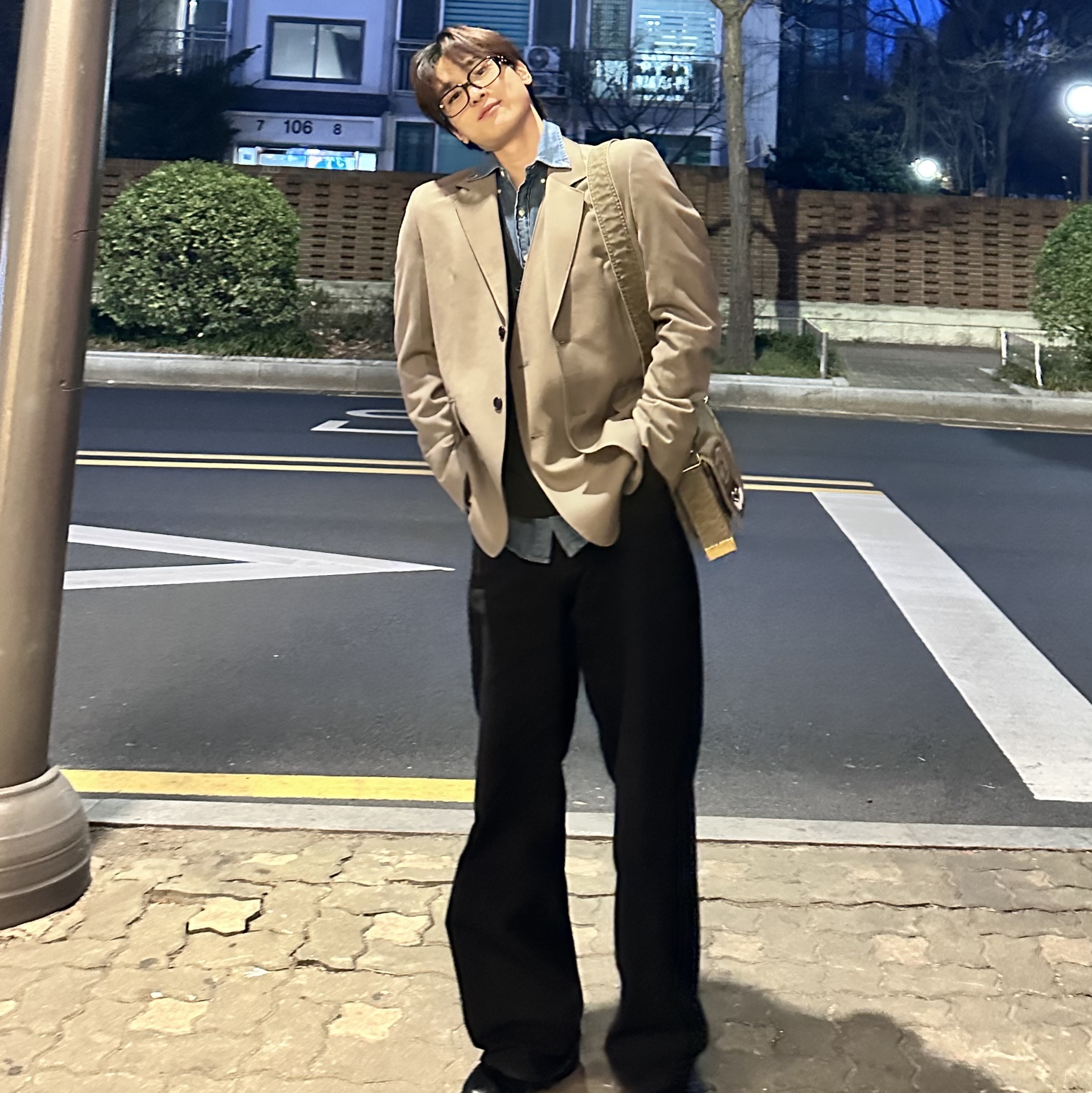 젠틀 몬스터 x 메종 마르지엘라 MM212 블랙 클리어 착용 스타일 - 1