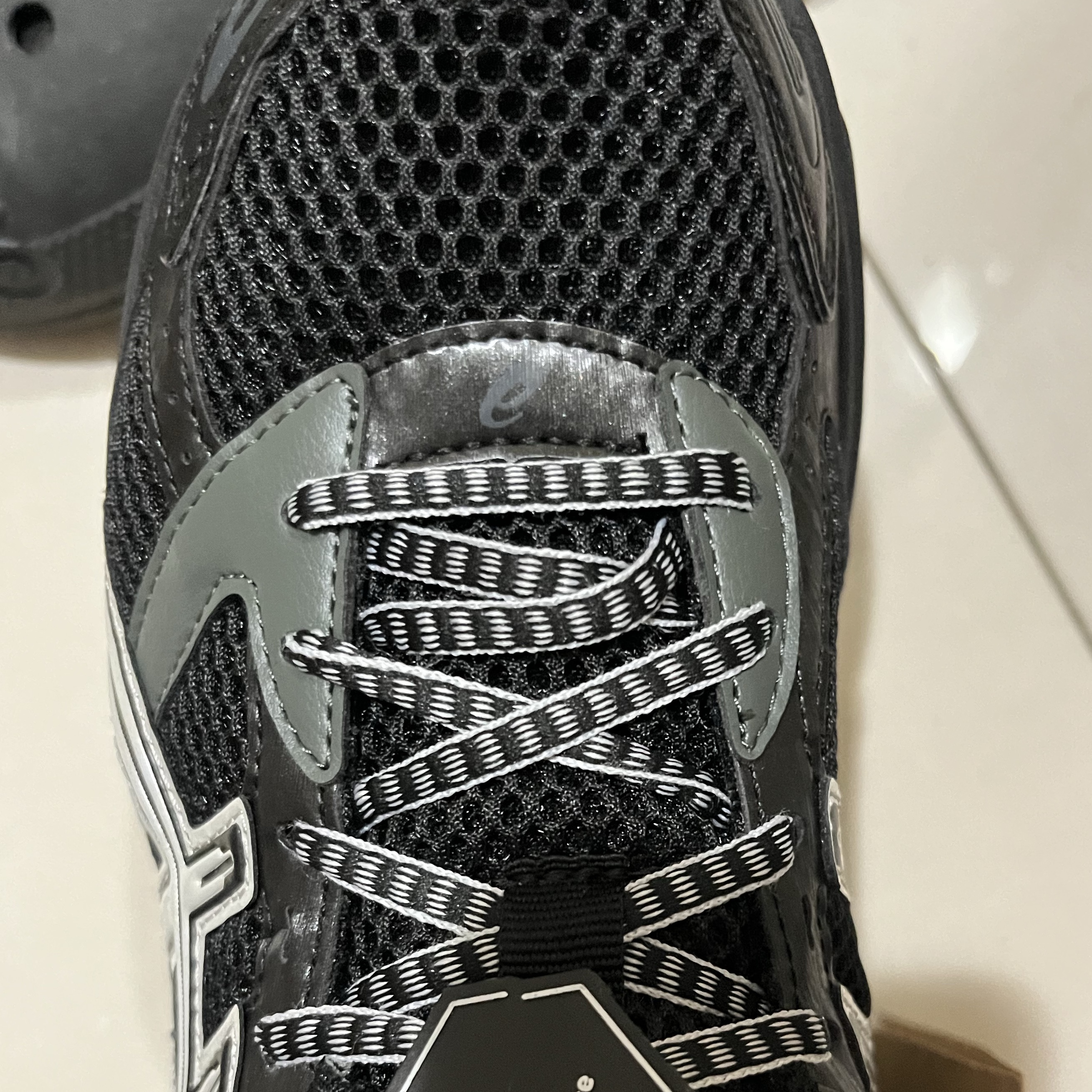 Asics Gel-1130 Black Glacier Grey - Folder Exclusive 착용 스타일