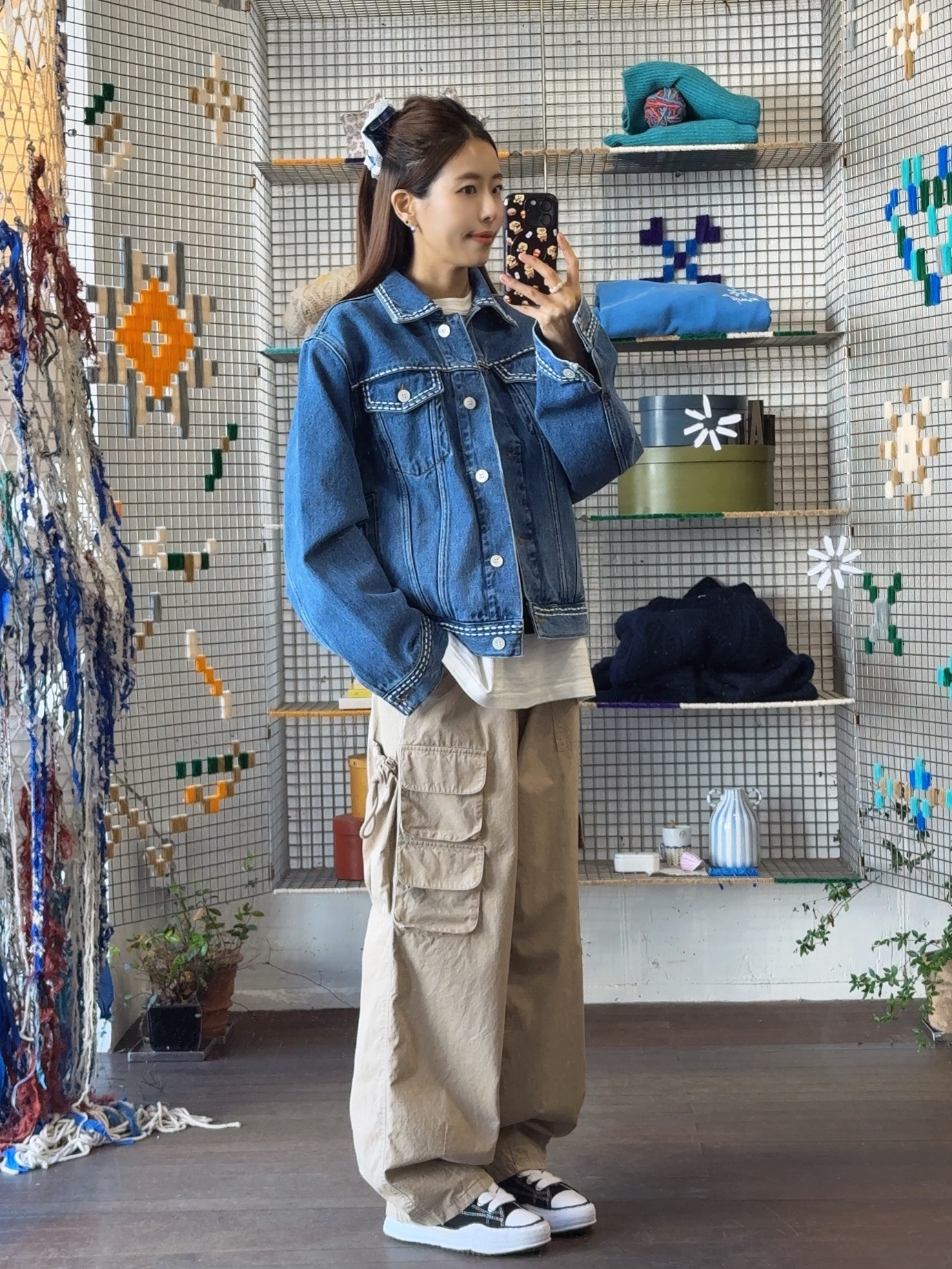 Fritur Kyoto Cargo Pants Beige_F251PT01, Maison Mihara Yasuhiro Peterson OG Sole Canvas Low Sneakers Black 착용 스타일 - 1