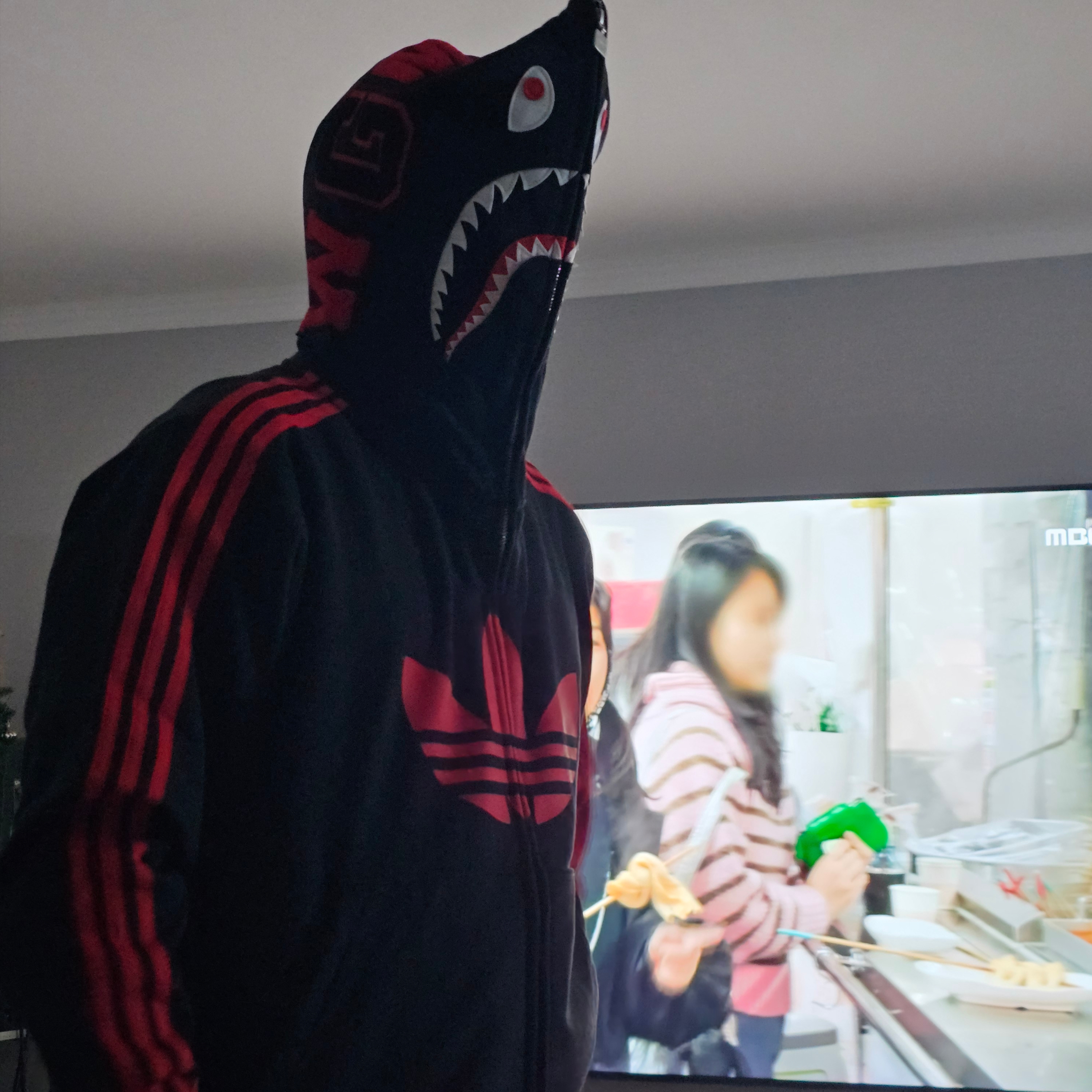 Adidas x BAPE Ultimate Shark Hoodie Black - KR Sizing 착용 스타일