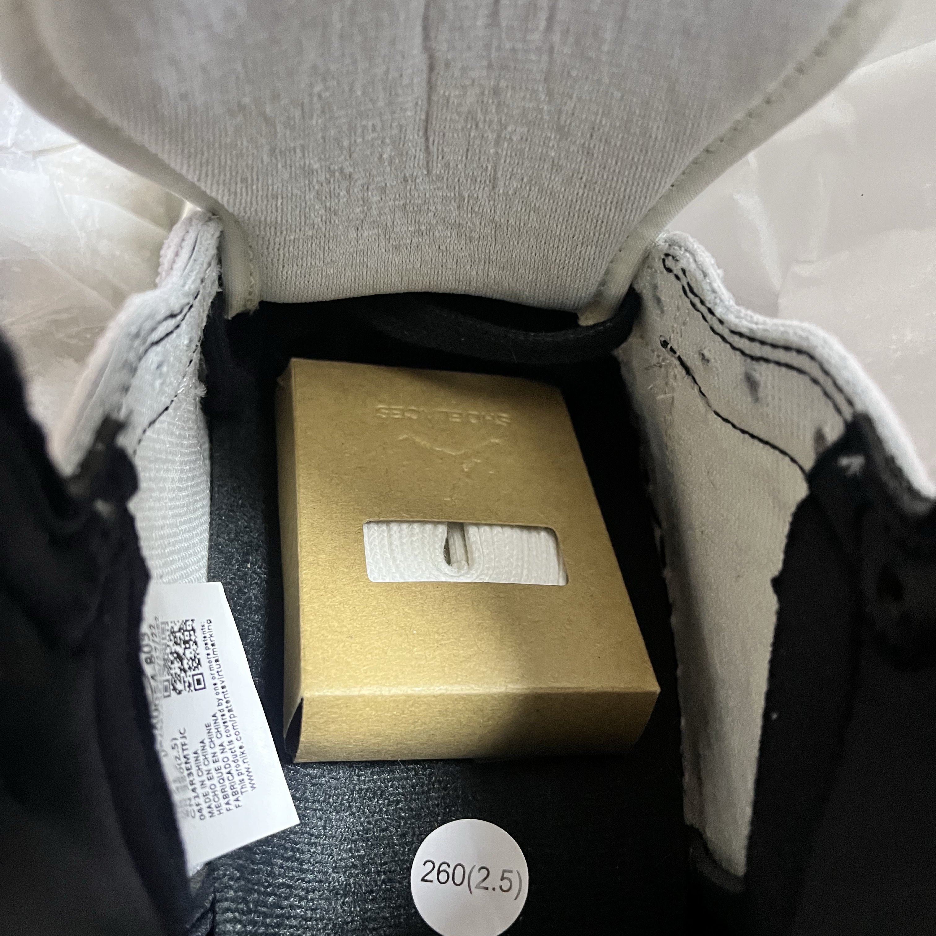 Jordan 1 Retro High OG Multi Color 착용 스타일 - 10