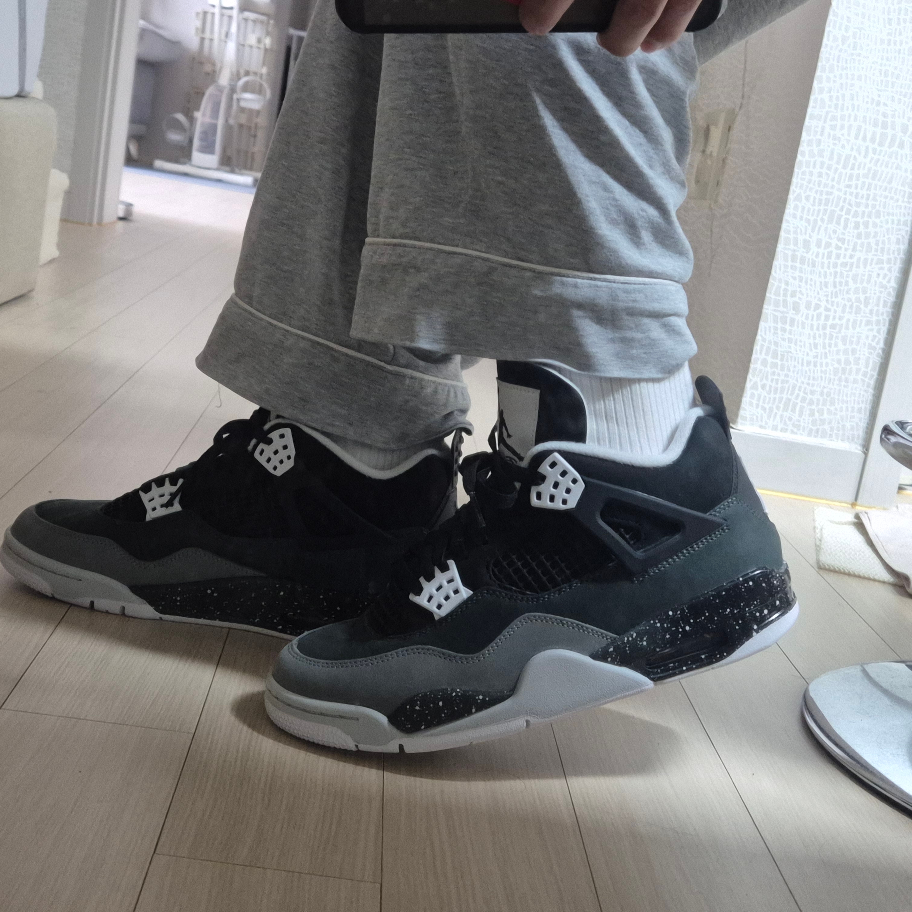 Jordan 4 Retro Fear 2024 착용 스타일