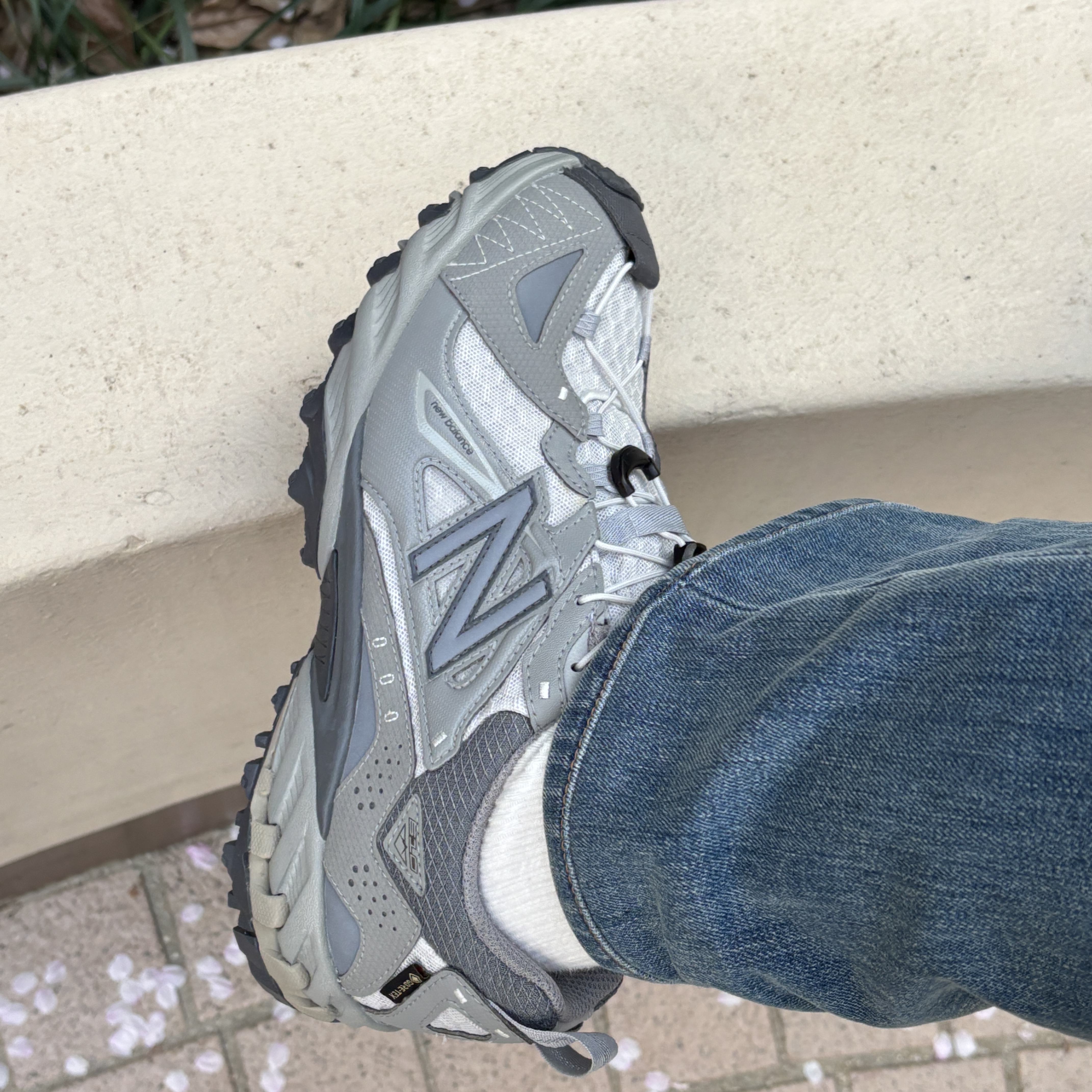 New Balance ML610Xv1 Team Away Grey 착용 스타일 - 2