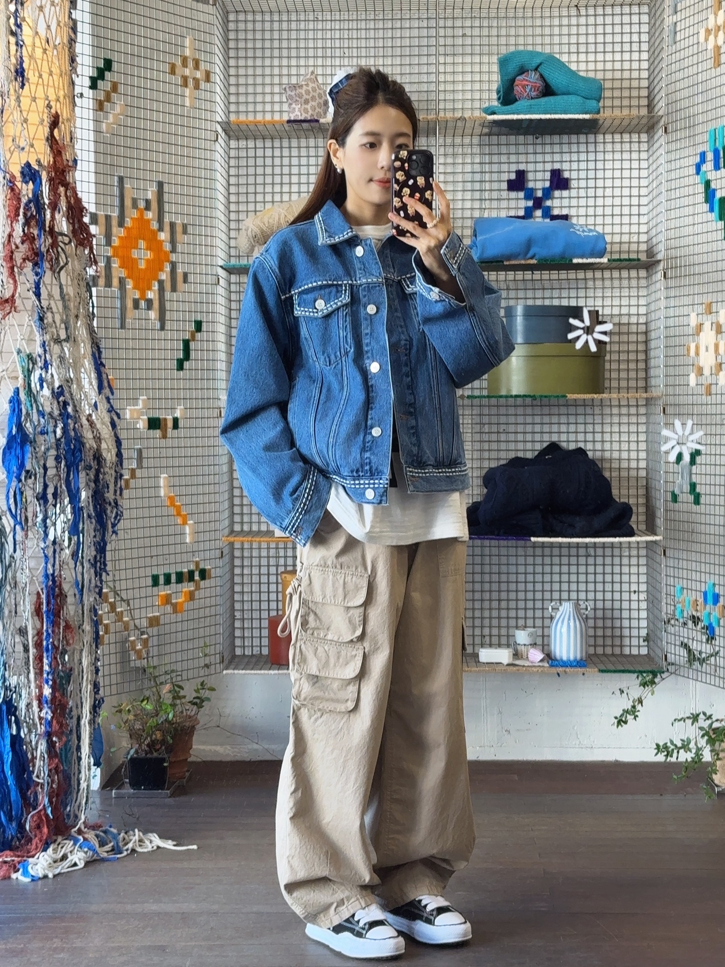 Fritur Kyoto Cargo Pants Beige_F251PT01, Maison Mihara Yasuhiro Peterson OG Sole Canvas Low Sneakers Black 착용 스타일 - 2