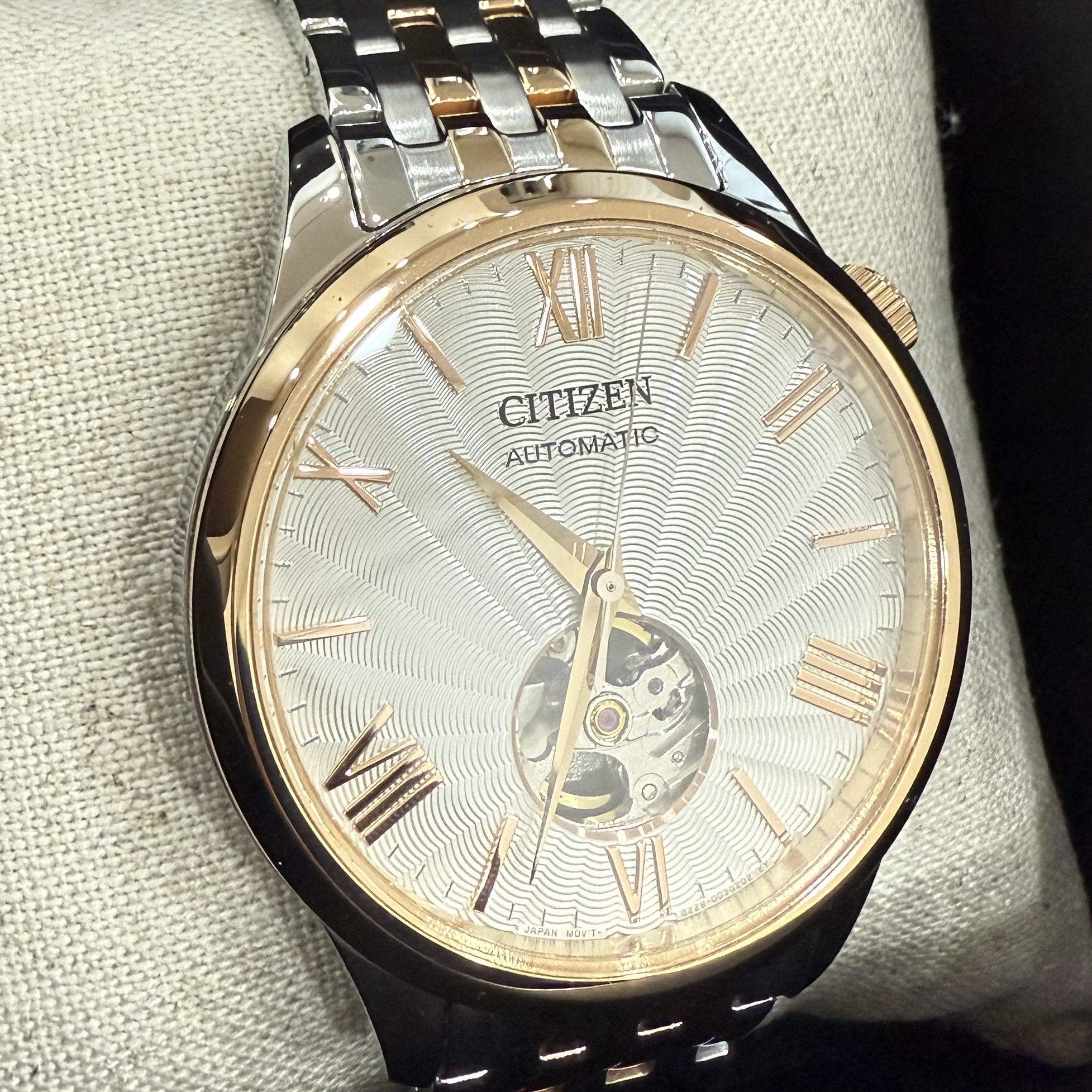 시티즌 메카니컬 오토매틱 40mm 스테인리스 스틸 화이트 로즈 골드 실버 착용 스타일