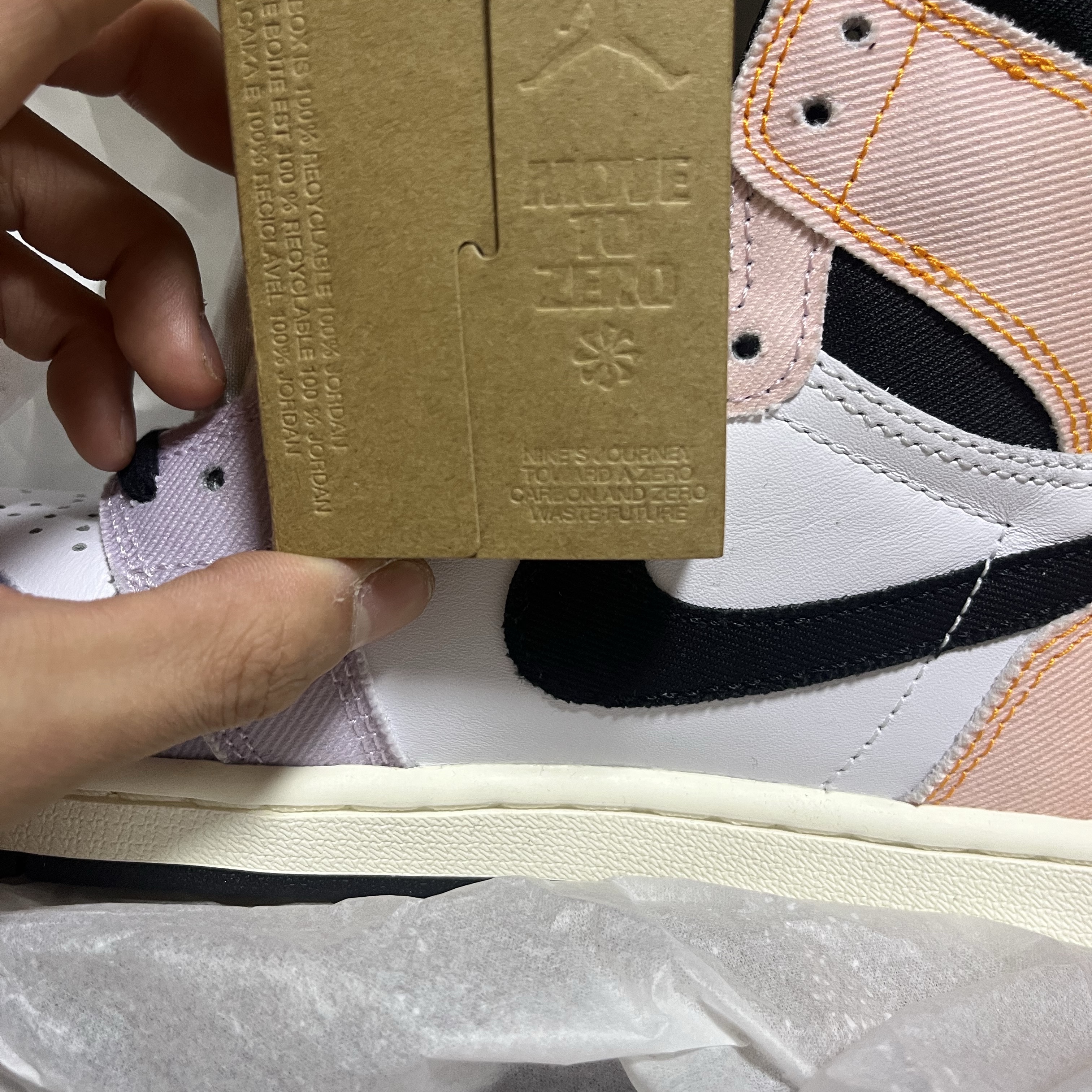 Jordan 1 Retro High OG Multi Color 착용 스타일 - 9