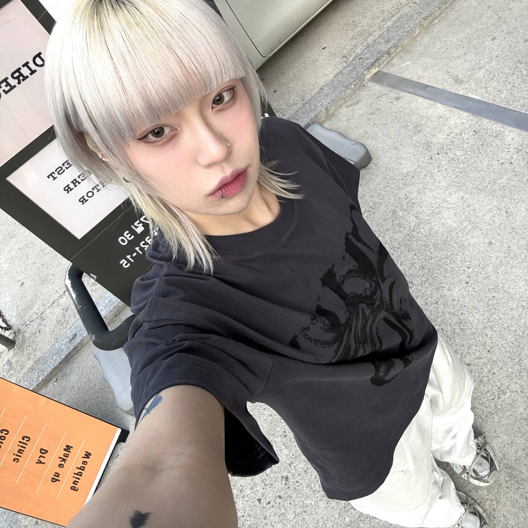 발렌시아가 3XL 스니커즈 베이지, 파프롬왓 파 레이어드 워크 팬츠 화이트 착용 스타일 - 3