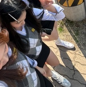 아디다스 가젤 인도어 코어 화이트 프리러브 잉크 착용 스타일
