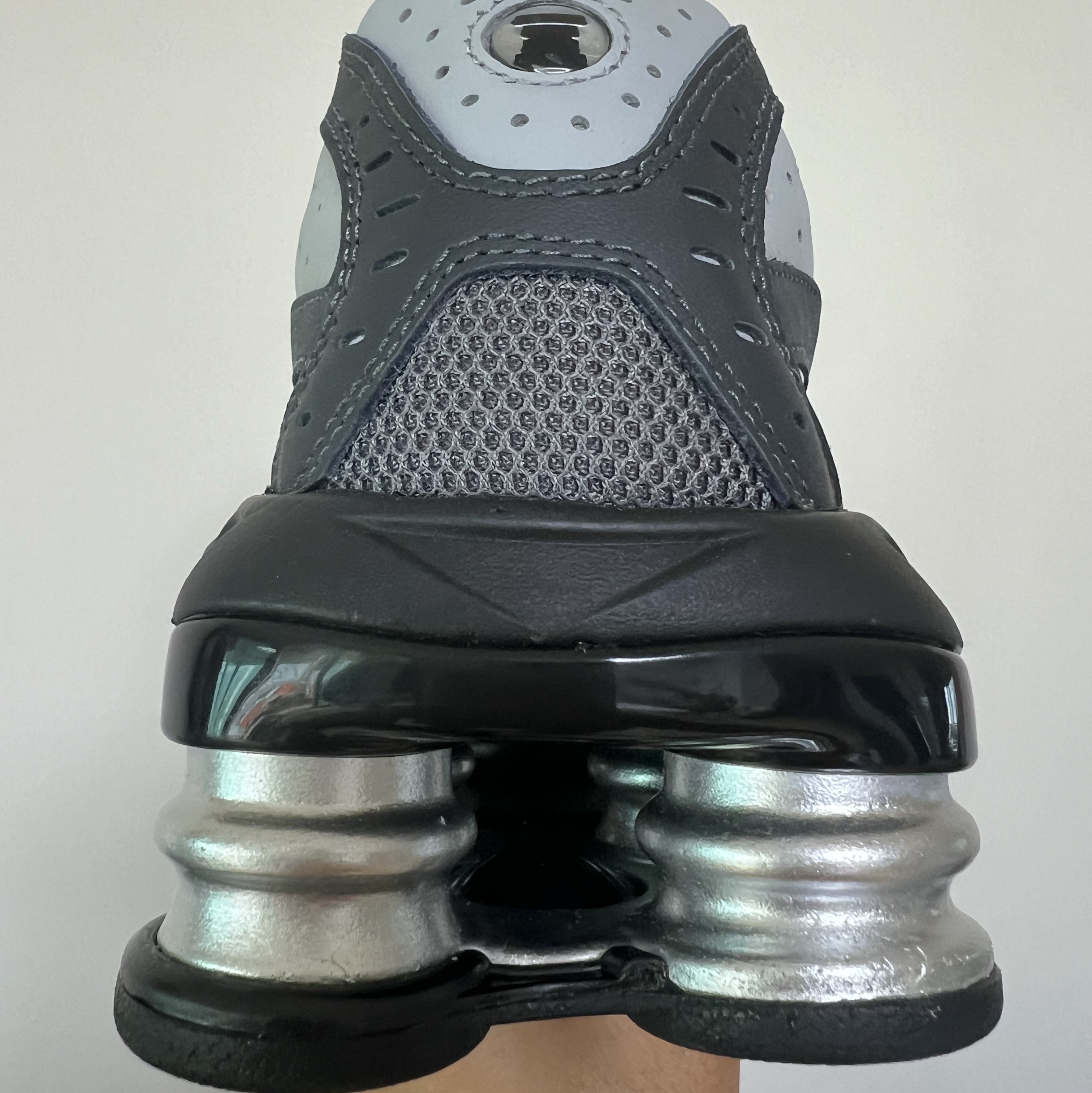 Nike Shox Ride 2 Light Graphite Anthracite 착용 스타일 - 3