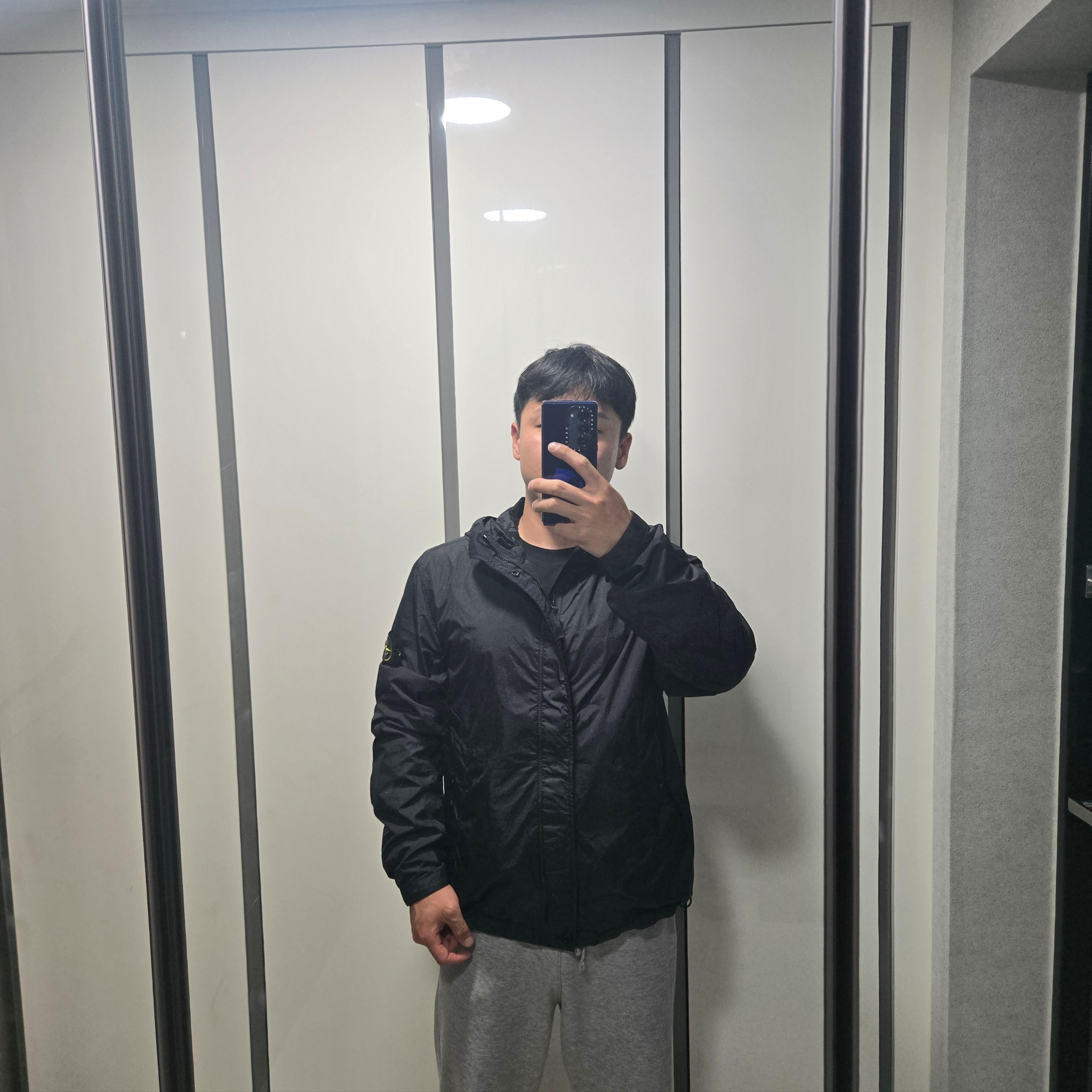 Stone Island S0A23 Crinkle Reps R-NY Wind Resistant Anti-Drop Hooded Jacket - 25SS 착용 스타일