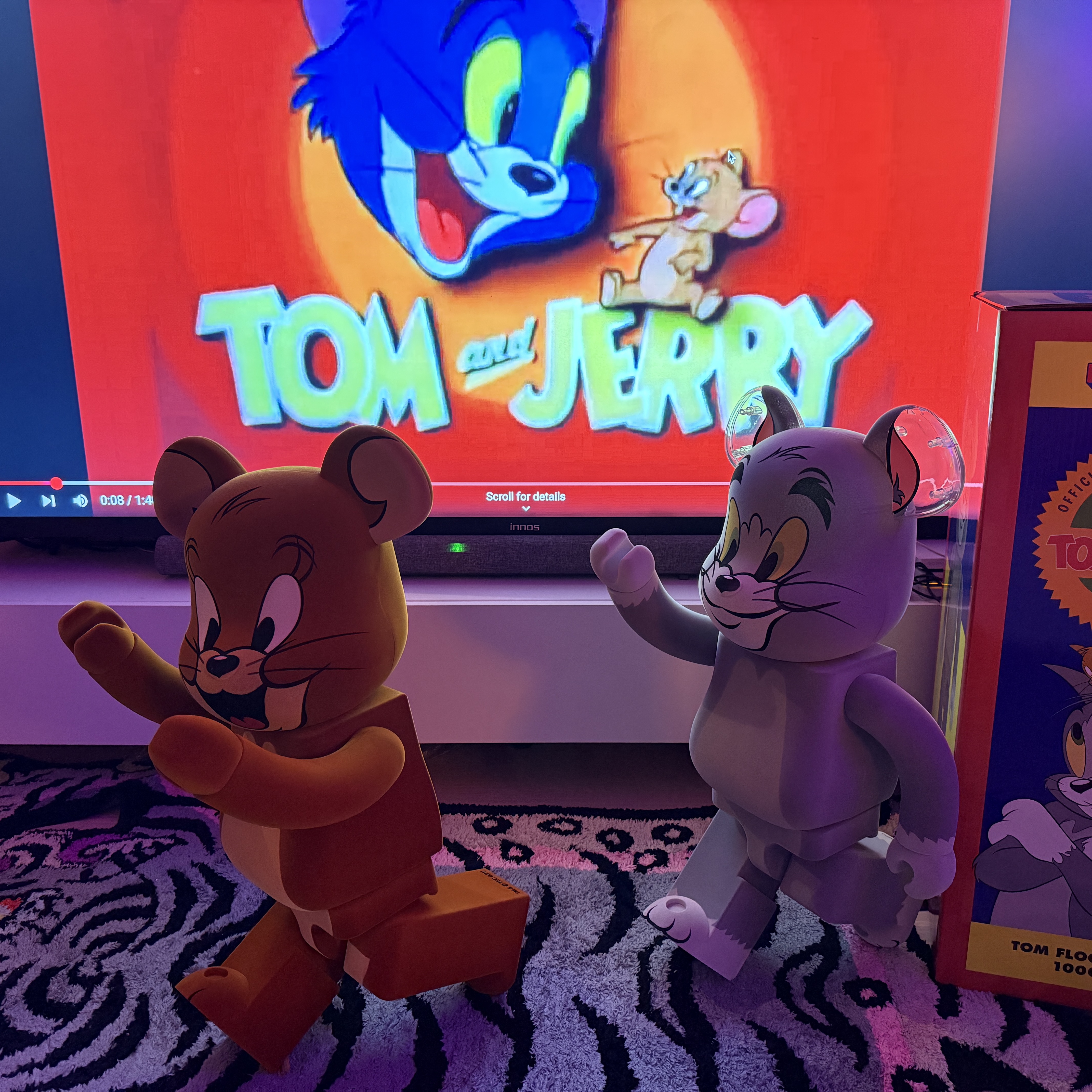 Bearbrick Tom & Jerry Tom Flocky Ver. 1000% 착용 스타일