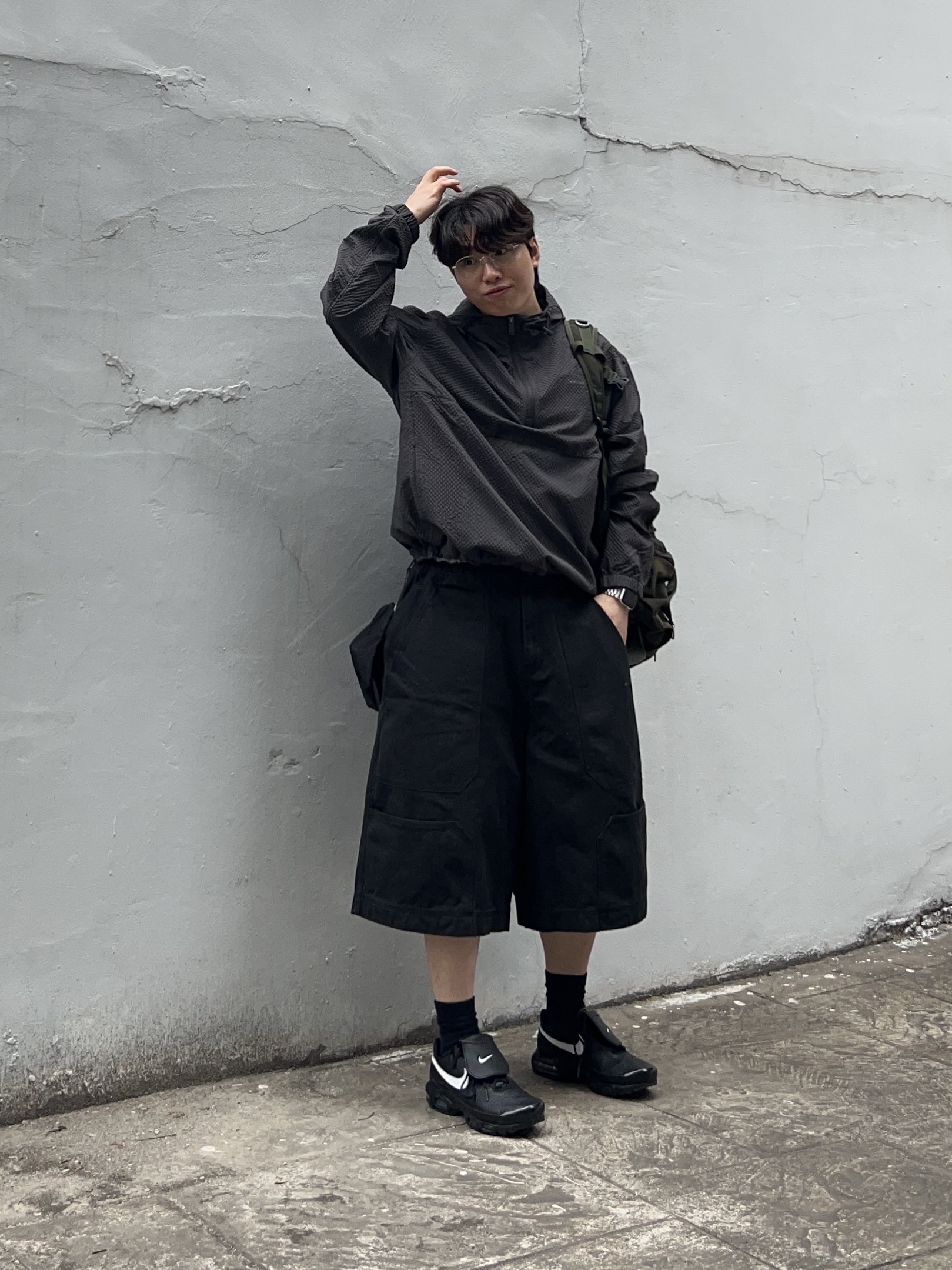 (W) Nike Air Max Plus TNPO Black 착용 스타일 - 3