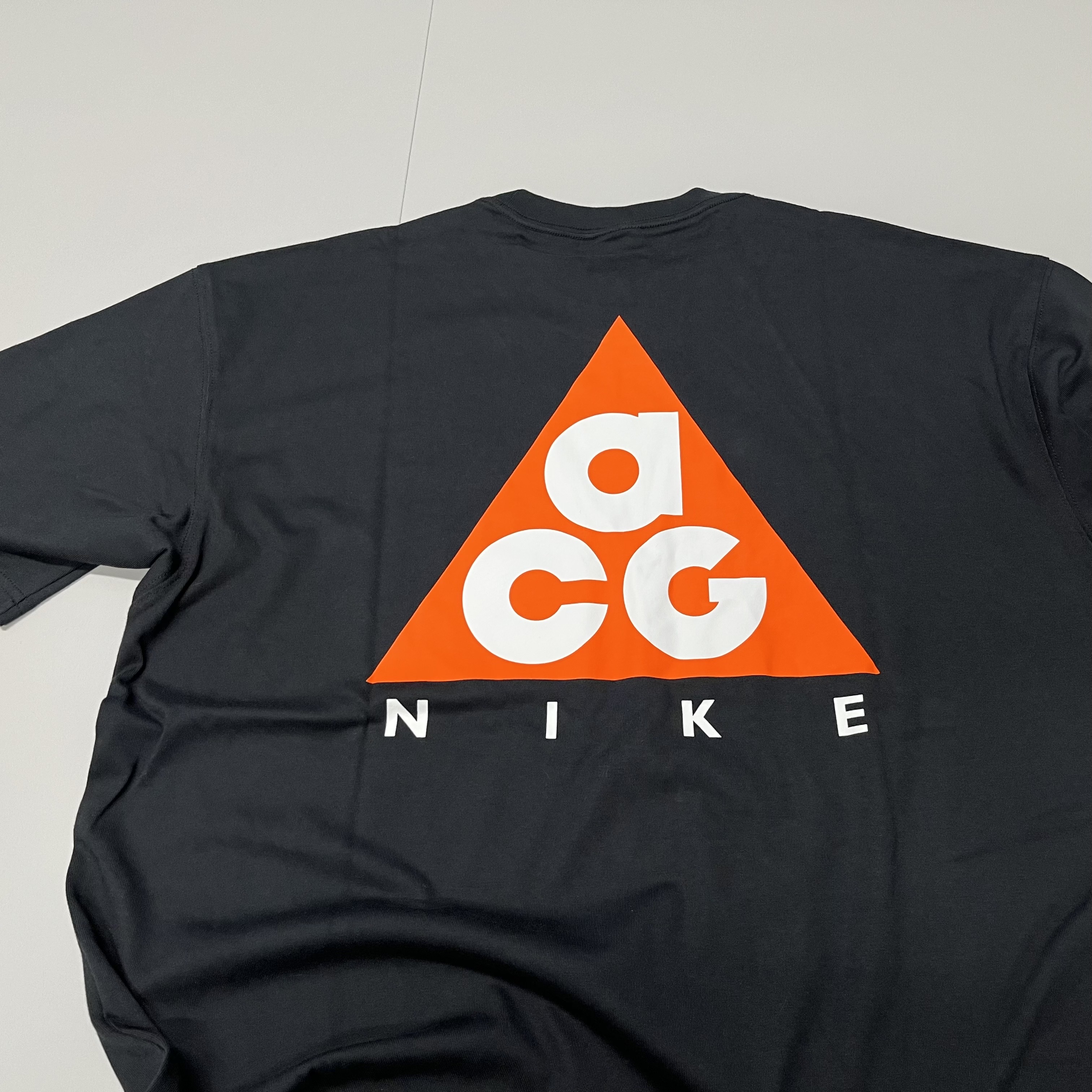 나이키 ACG 맥스 90 티셔츠 블랙 - US/EU 착용 스타일 - 1