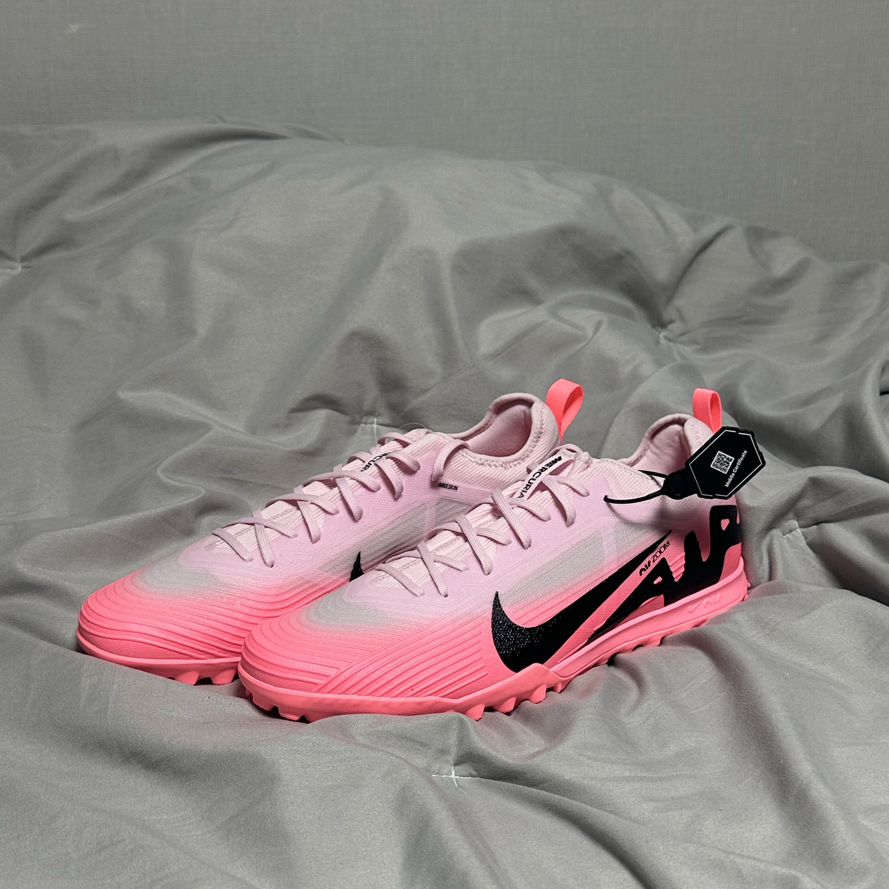 Nike Zoom Mercurial Vapor 15 Pro TF Pink Foam Black 착용 스타일 - 1